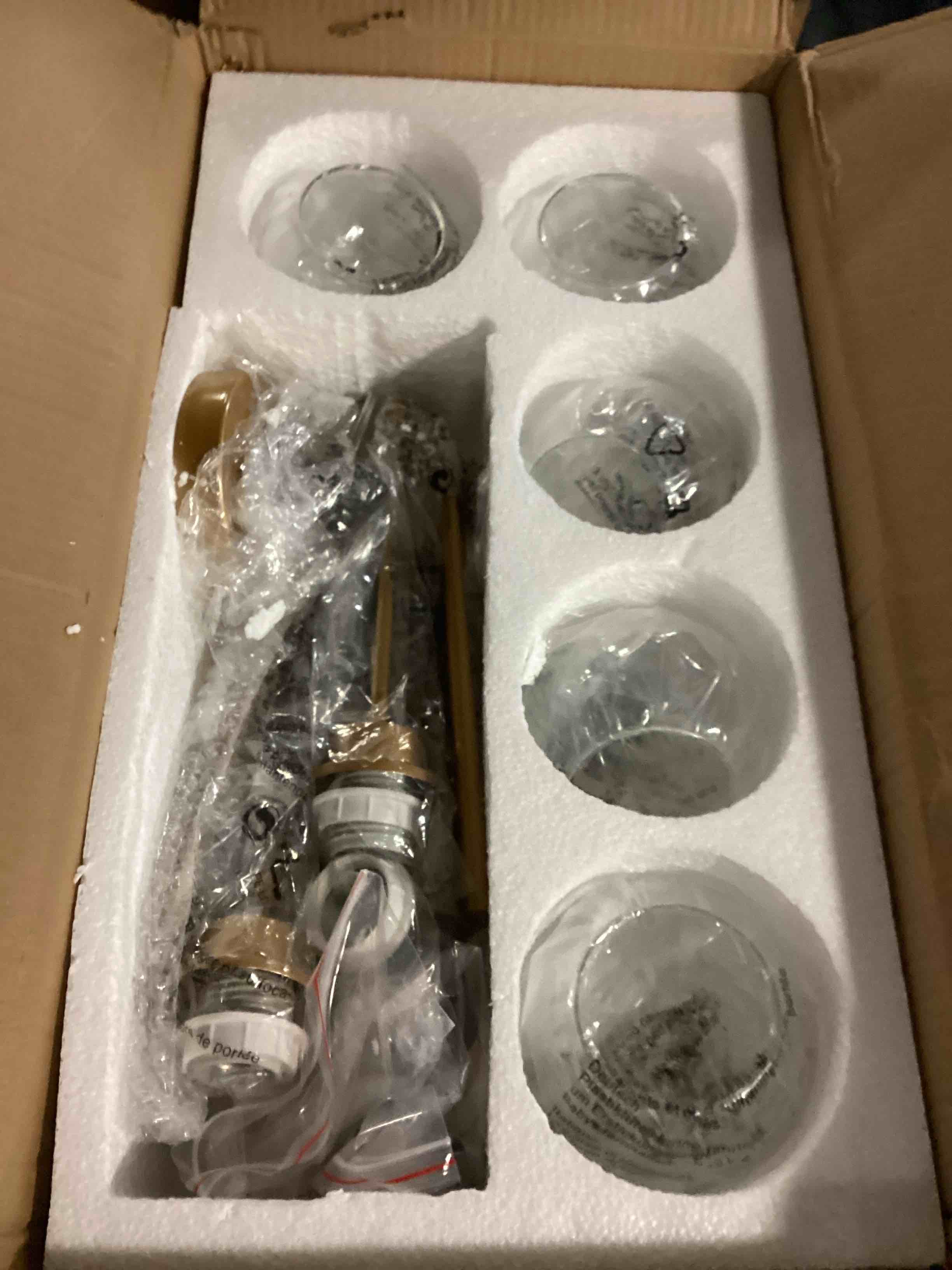 https://s3.amazonaws.com/lotting-images-prod/bidfta/PPE2363523_1747920280484.jpeg