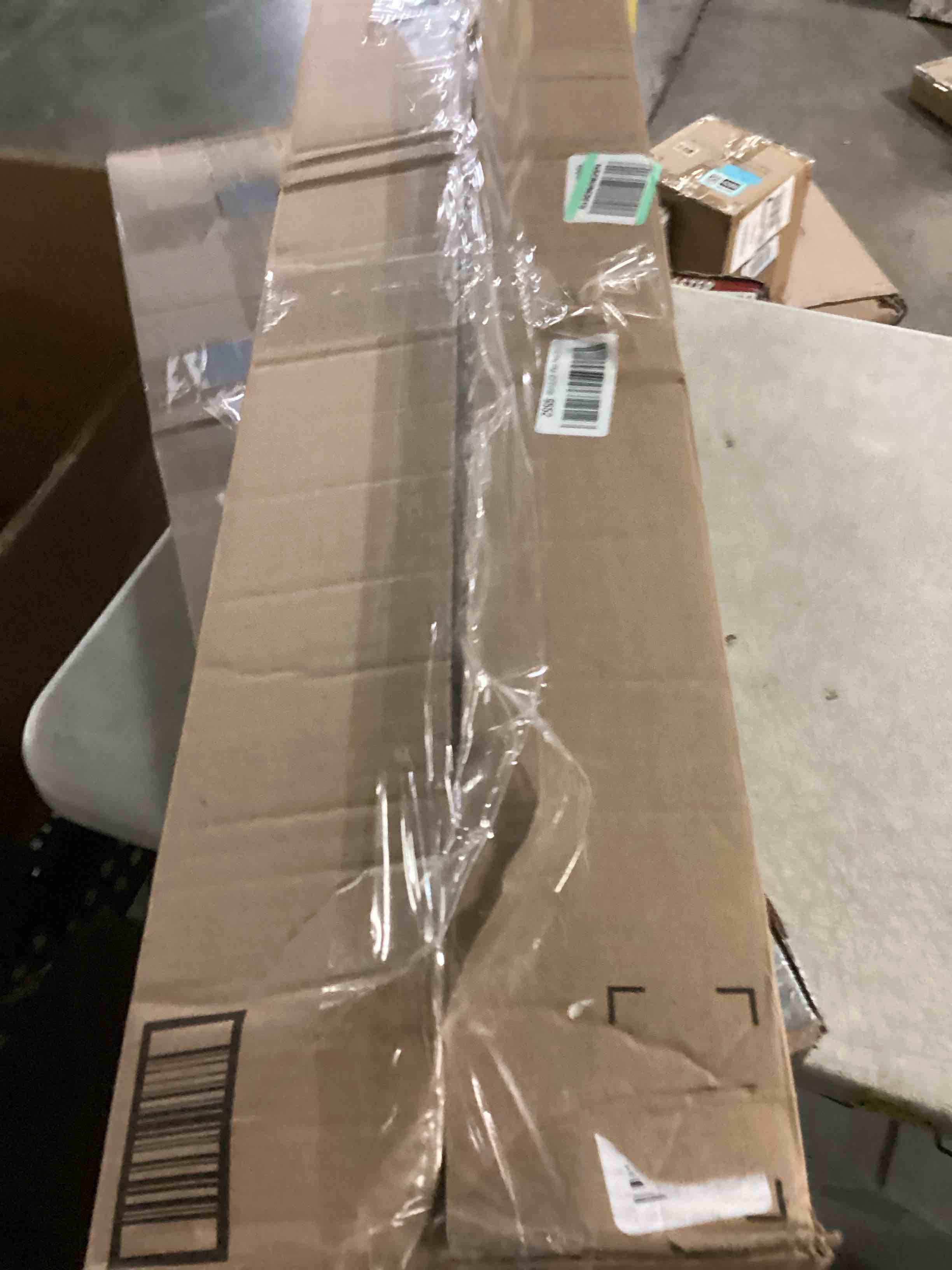 https://s3.amazonaws.com/lotting-images-prod/bidfta/PPE2364808_1749044221113.jpeg