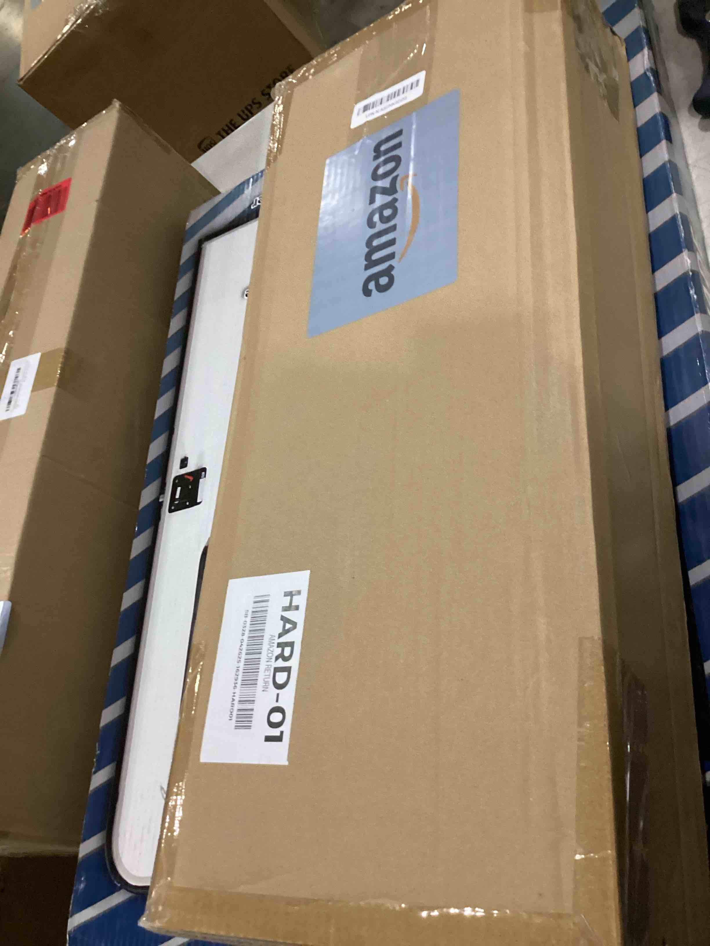 https://s3.amazonaws.com/lotting-images-prod/bidfta/PPE2365012_1748543437178.jpeg