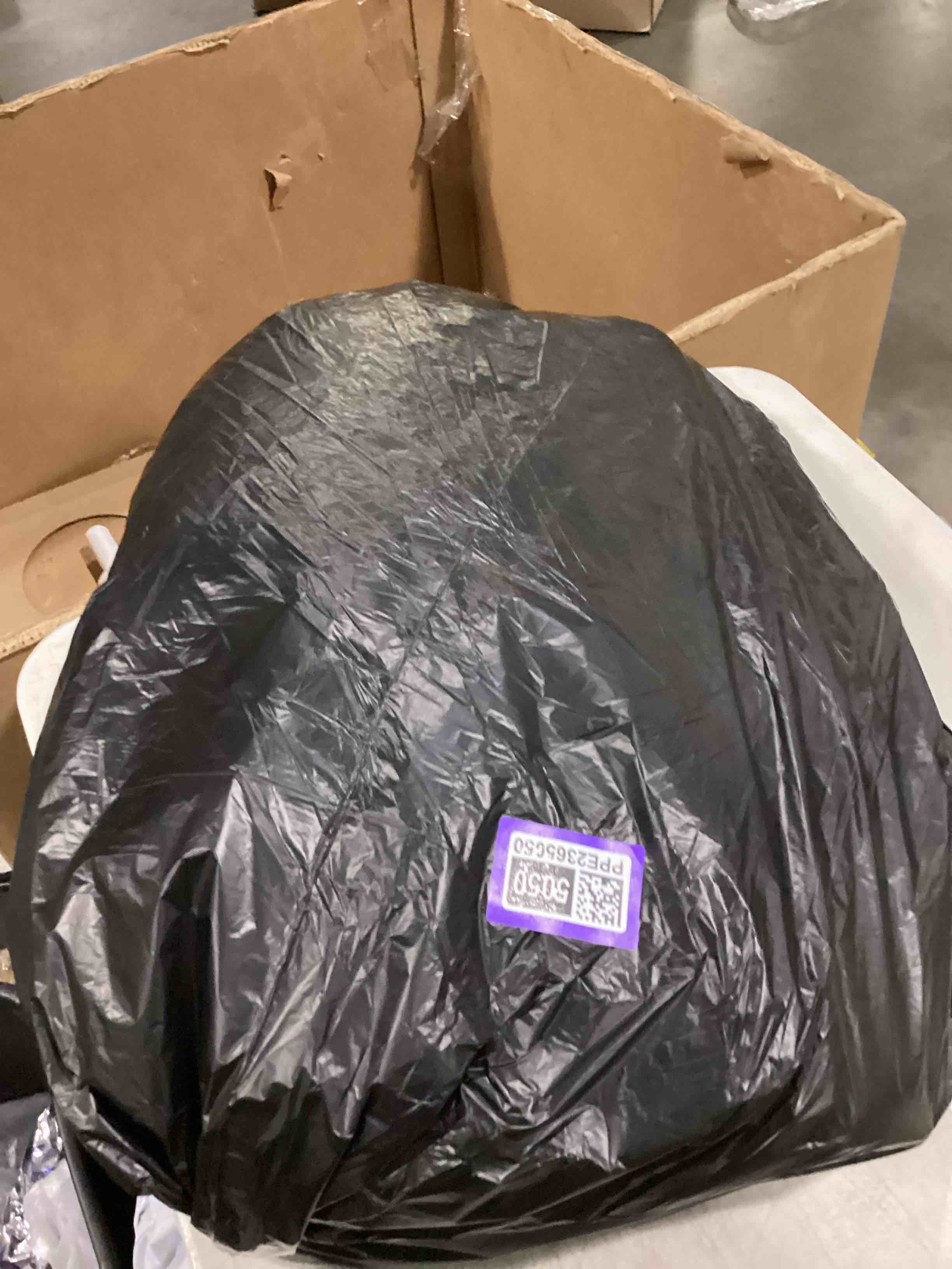 https://s3.amazonaws.com/lotting-images-prod/bidfta/PPE2365050_1748607118407.jpeg
