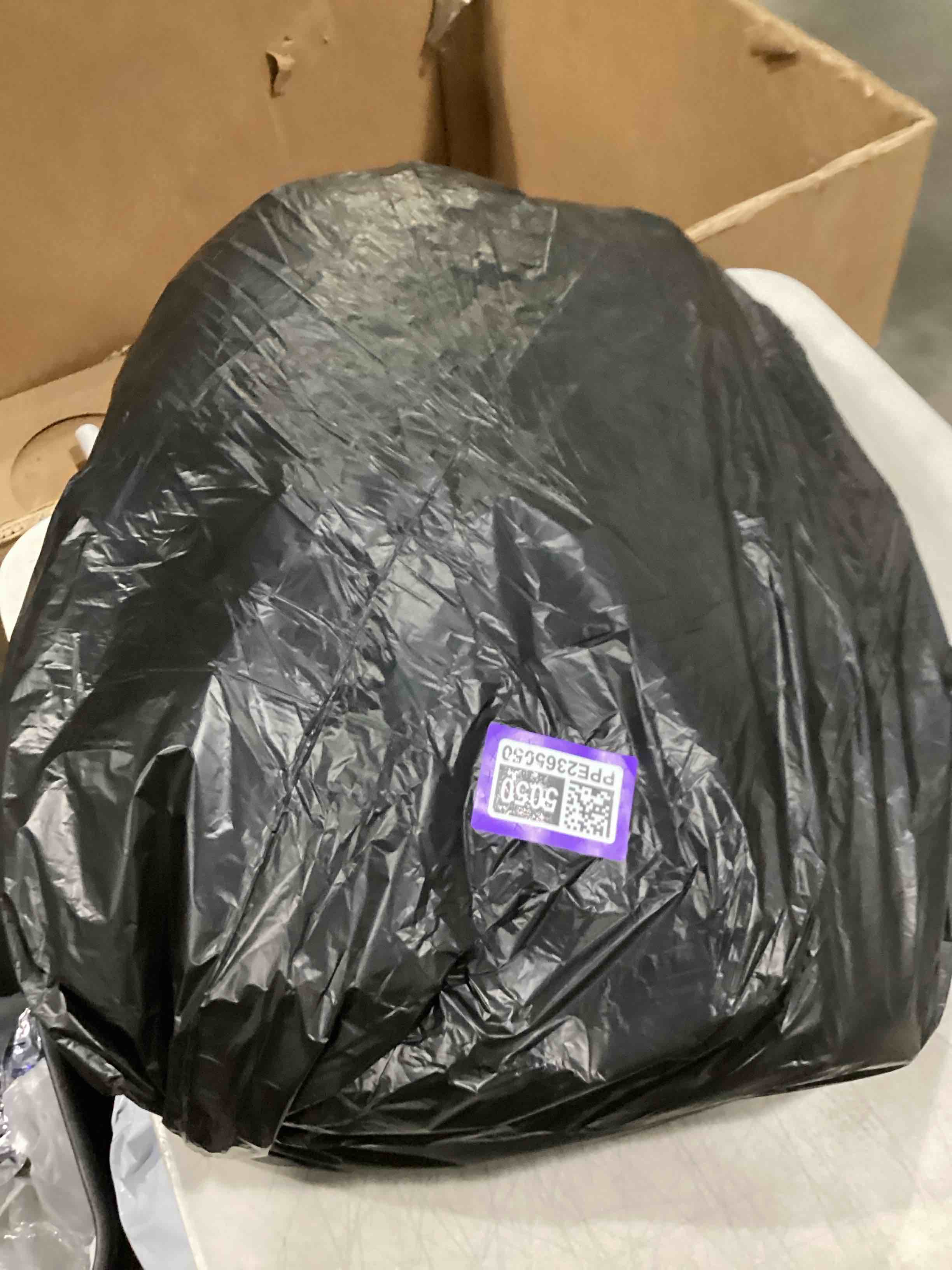 https://s3.amazonaws.com/lotting-images-prod/bidfta/PPE2365050_1748607119465.jpeg