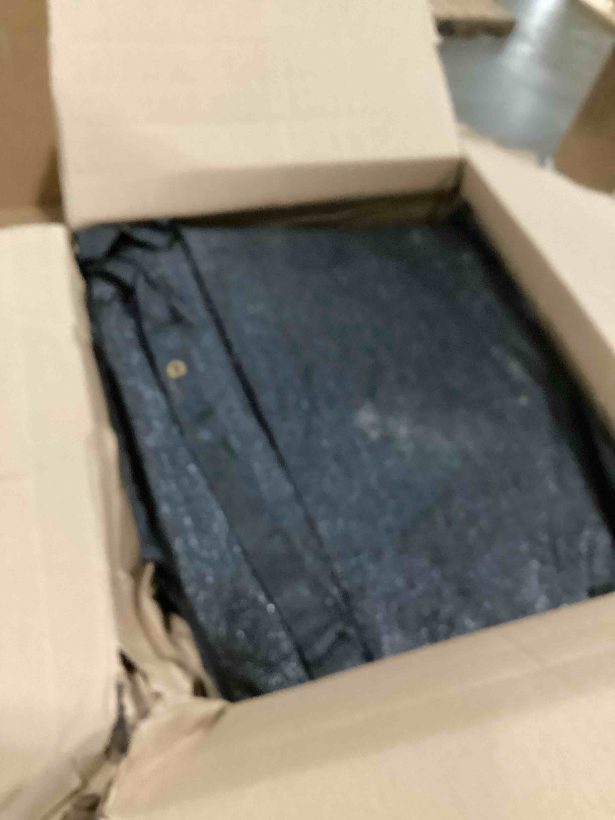 https://s3.amazonaws.com/lotting-images-prod/bidfta/PPE2365497_1749122198773.jpeg