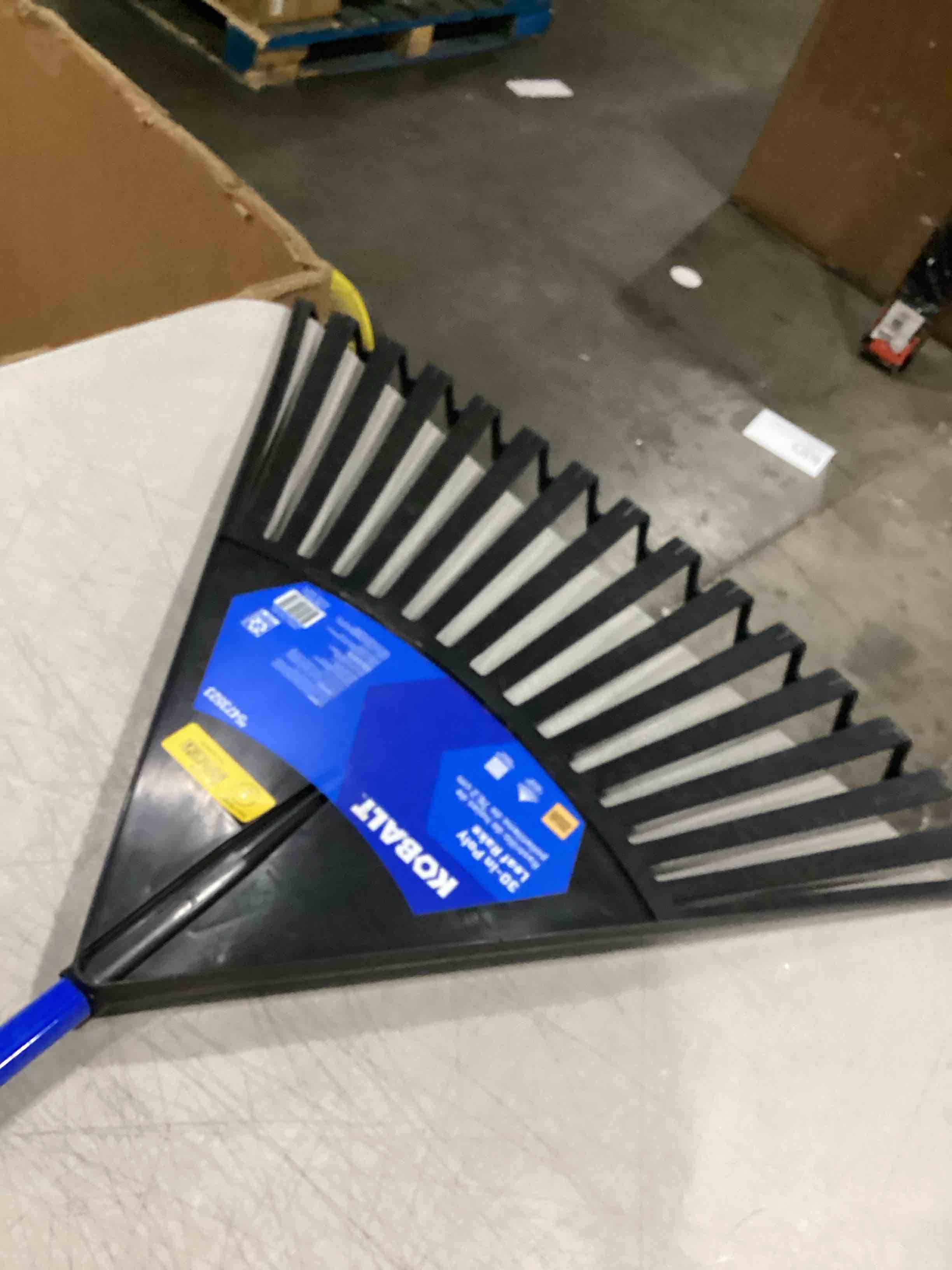 https://s3.amazonaws.com/lotting-images-prod/bidfta/PPE2366415_1750175143749.jpeg