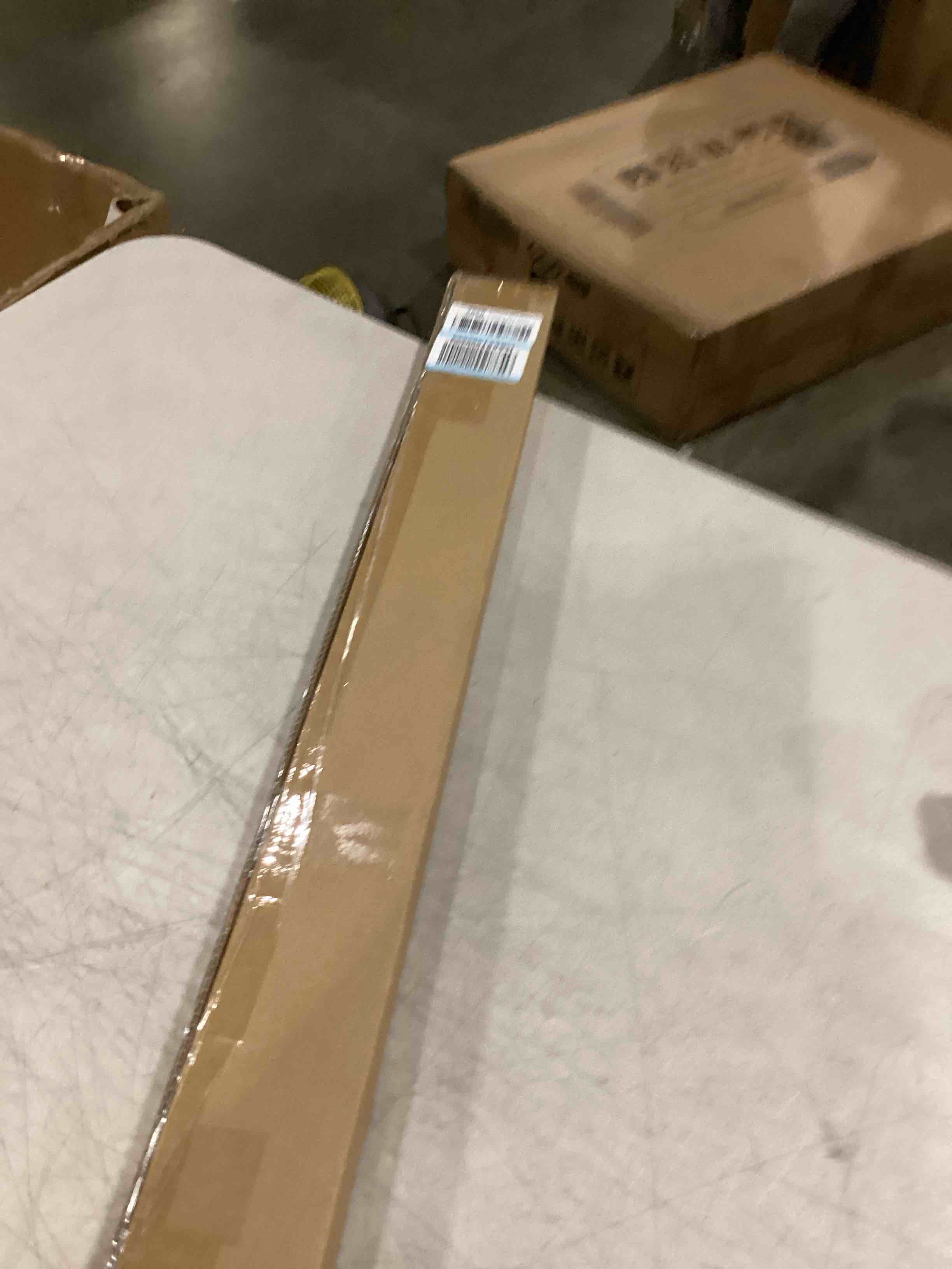 https://s3.amazonaws.com/lotting-images-prod/bidfta/PPE2366502_1750258752401.jpeg
