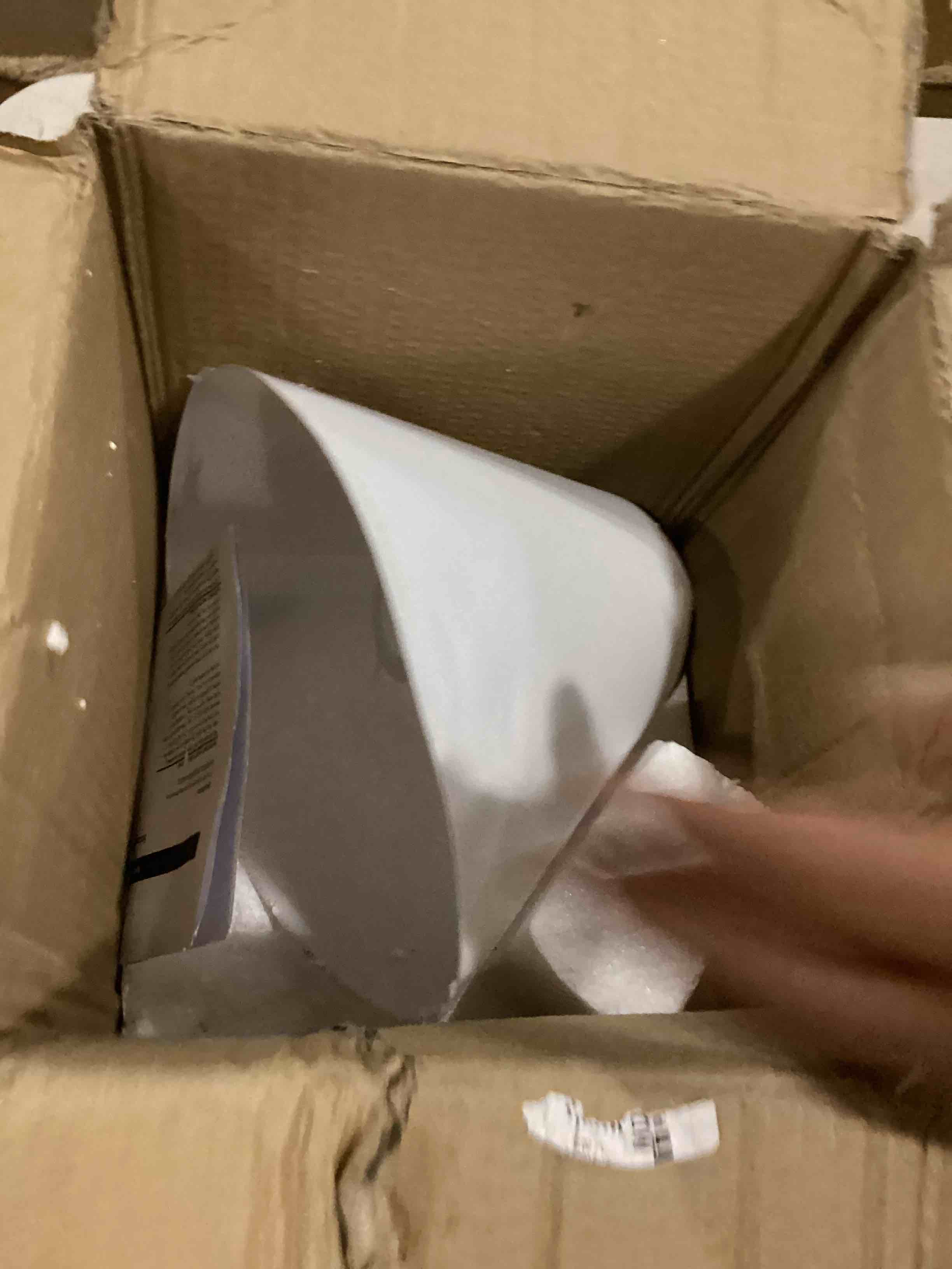 https://s3.amazonaws.com/lotting-images-prod/bidfta/PPE2366515_1750260316506.jpeg