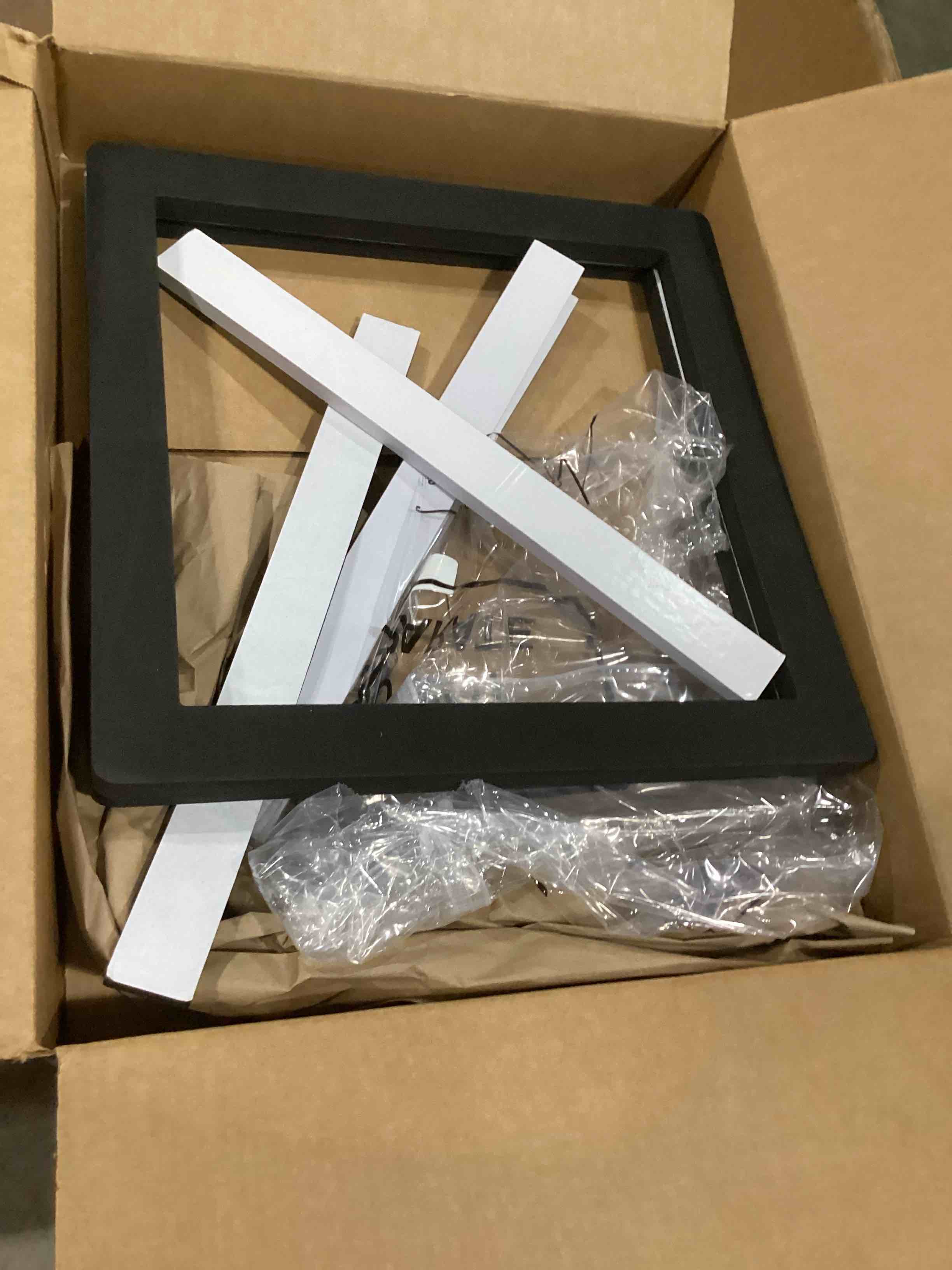 https://s3.amazonaws.com/lotting-images-prod/bidfta/PPE2366517_1750260615976.jpeg