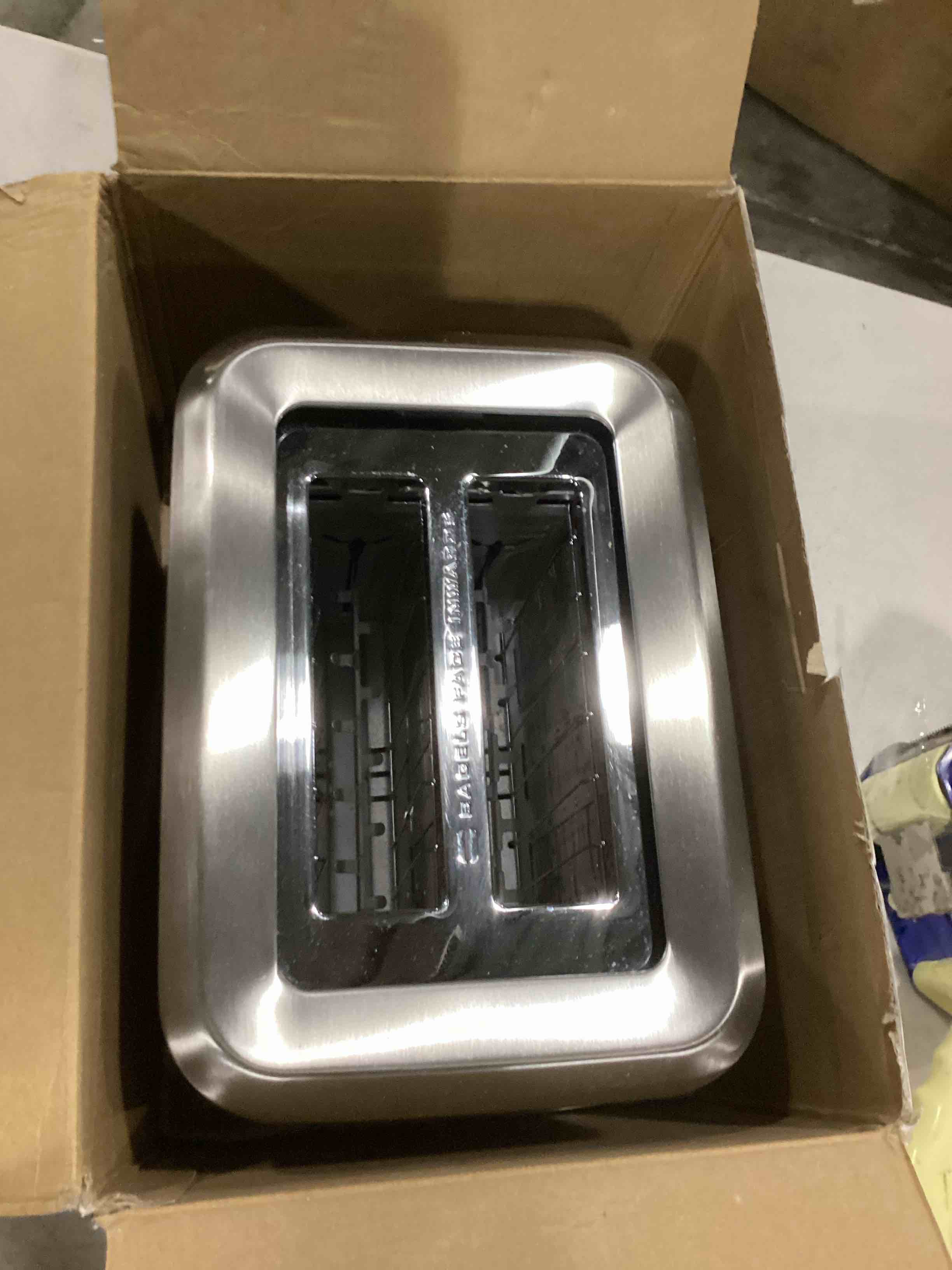 https://s3.amazonaws.com/lotting-images-prod/bidfta/PPE2366541_1750265691332.jpeg