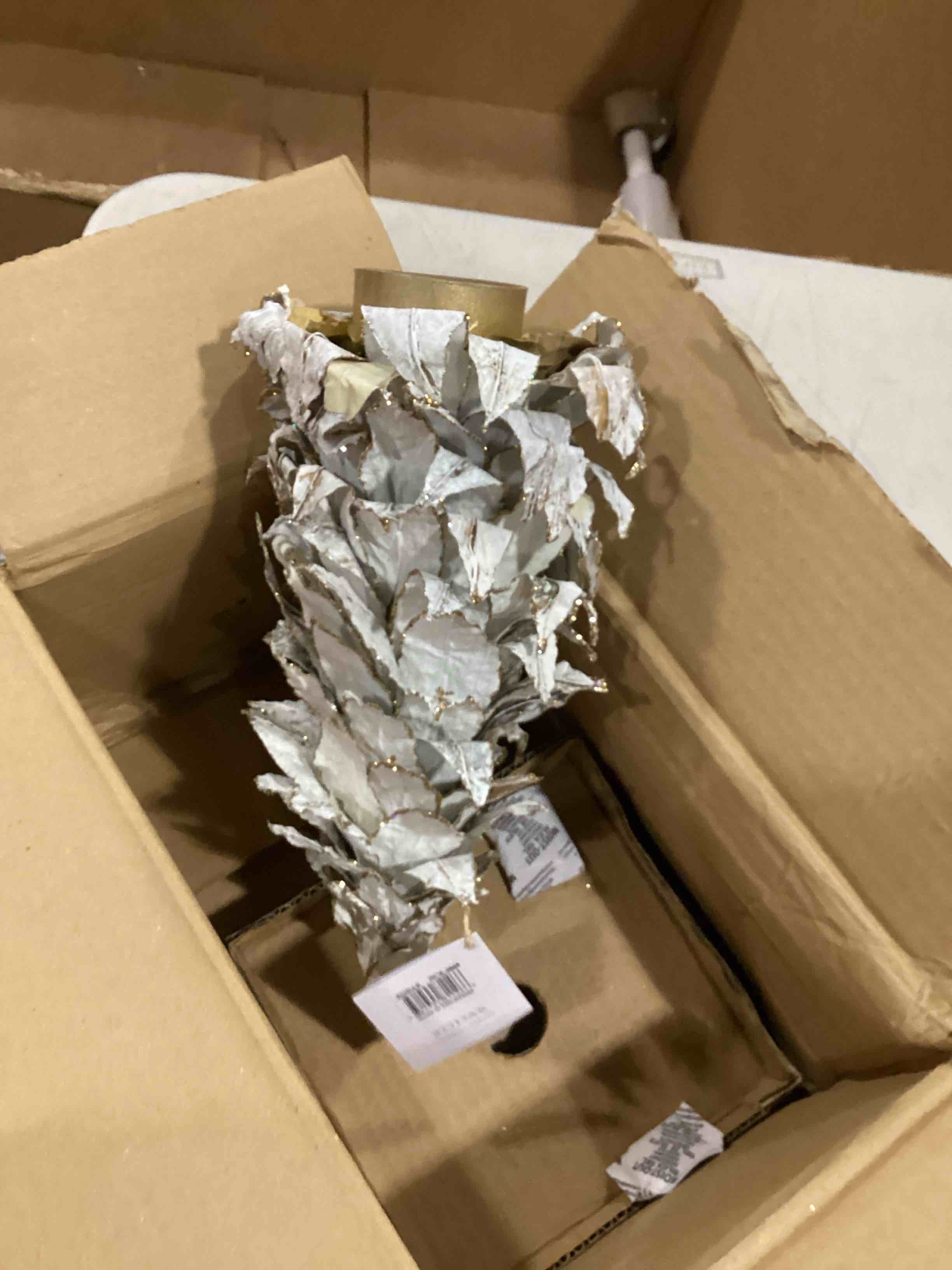 https://s3.amazonaws.com/lotting-images-prod/bidfta/PPE2366639_1750337214592.jpeg
