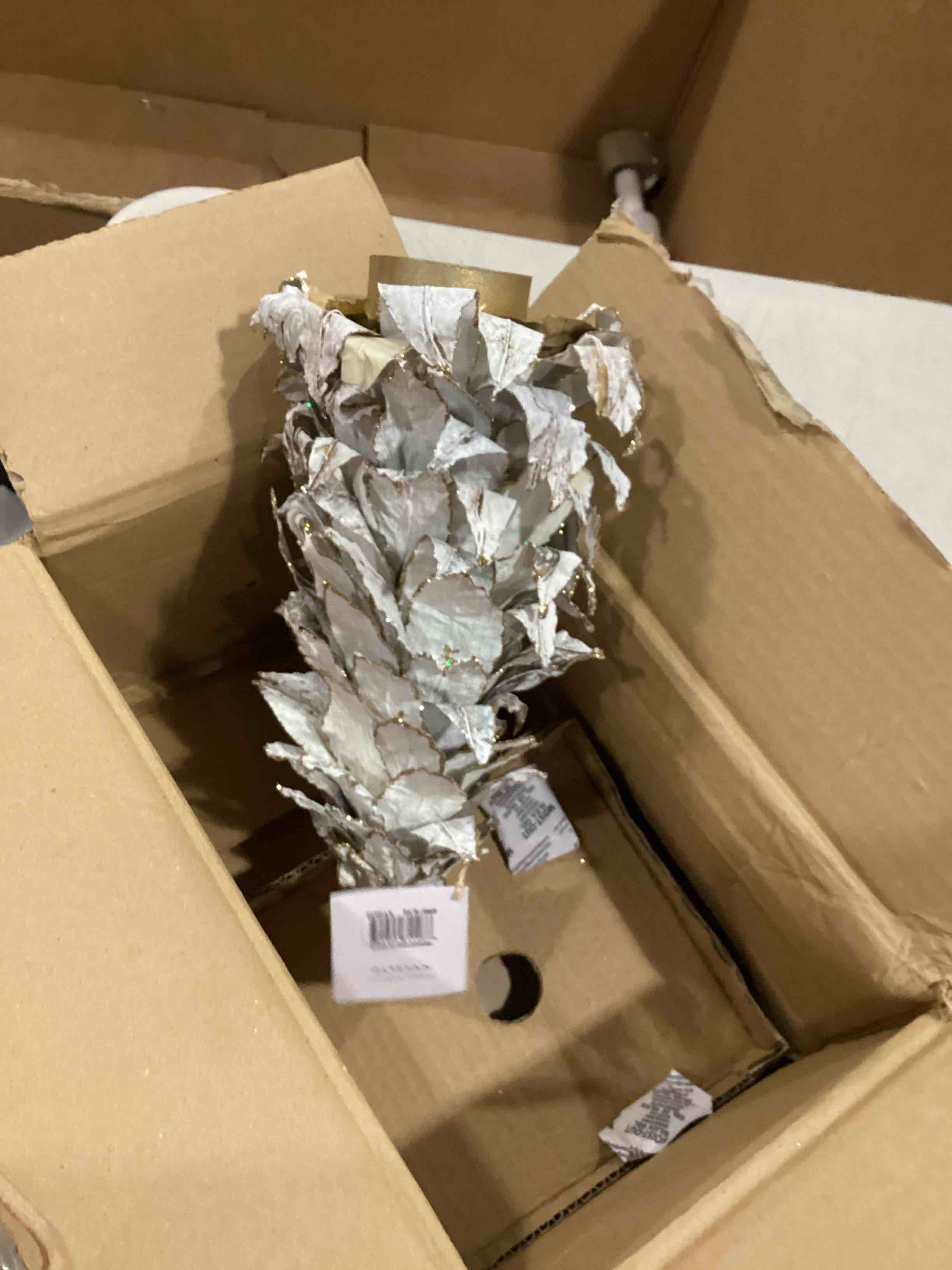 https://s3.amazonaws.com/lotting-images-prod/bidfta/PPE2366639_1750337215265.jpeg