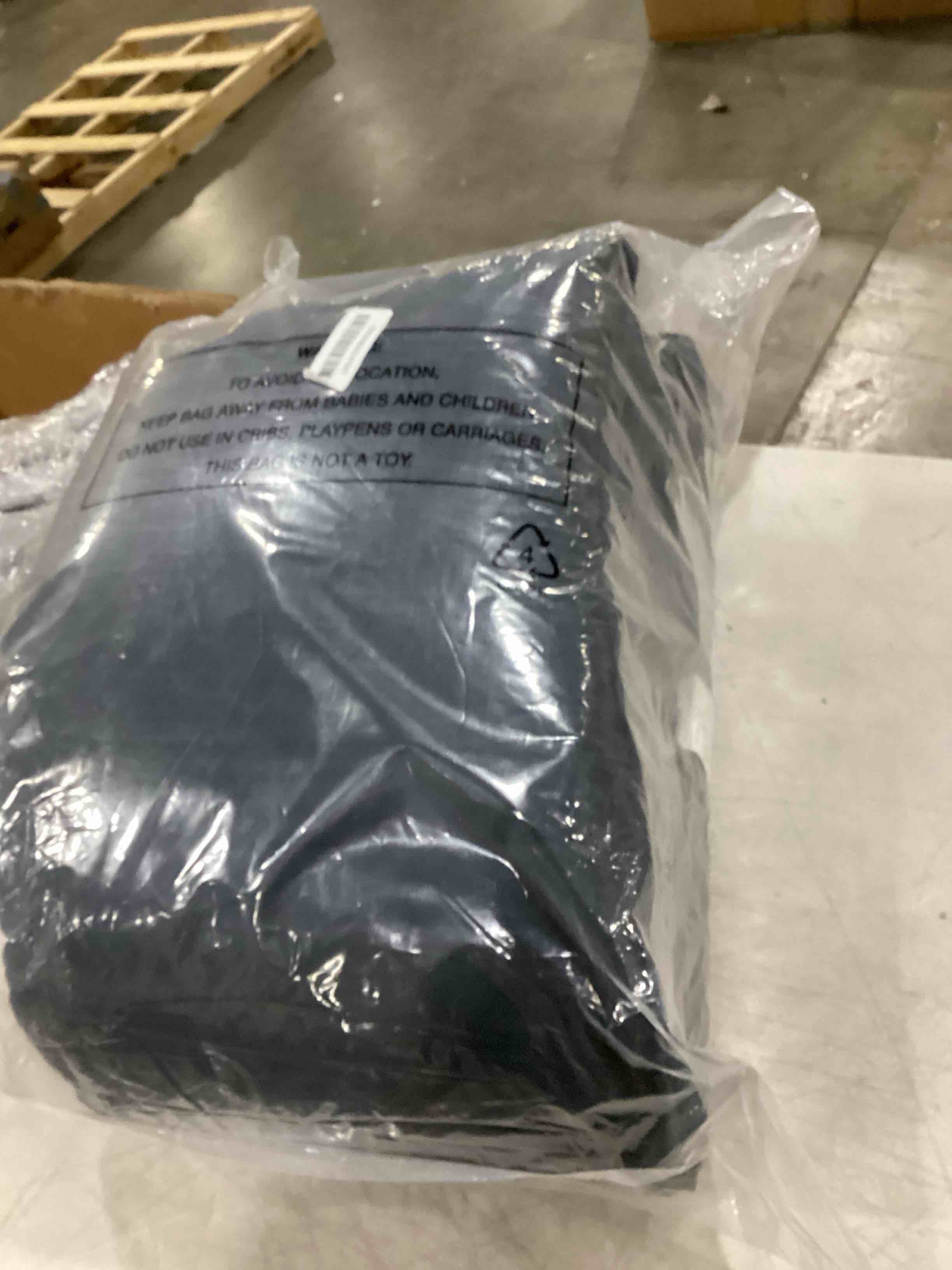 https://s3.amazonaws.com/lotting-images-prod/bidfta/PPE2366890_1750518056426.jpeg