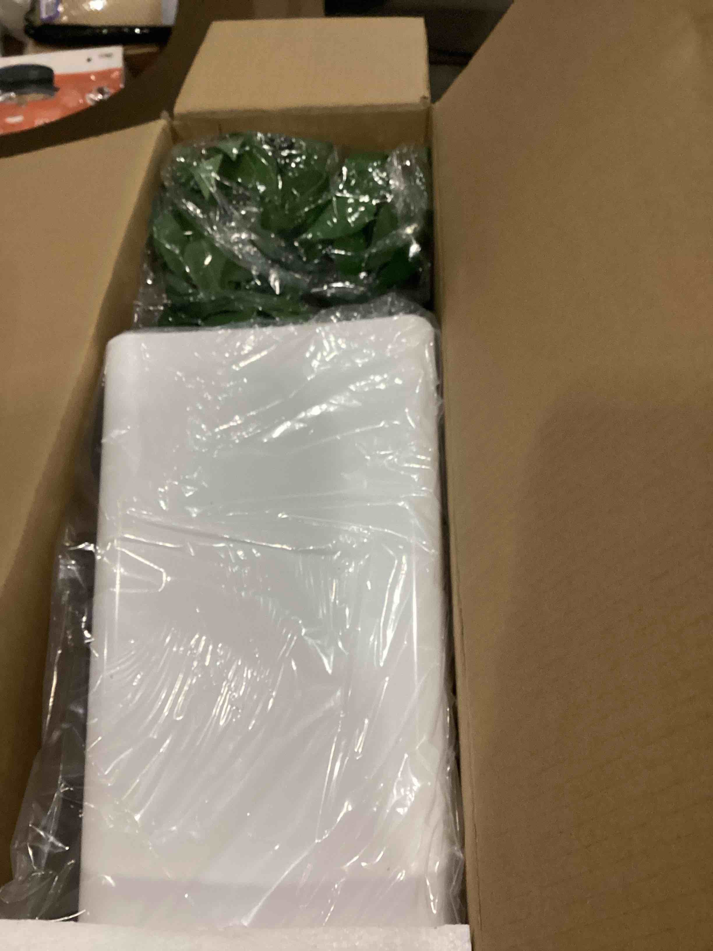 https://s3.amazonaws.com/lotting-images-prod/bidfta/PPE2366923_1750526962295.jpeg
