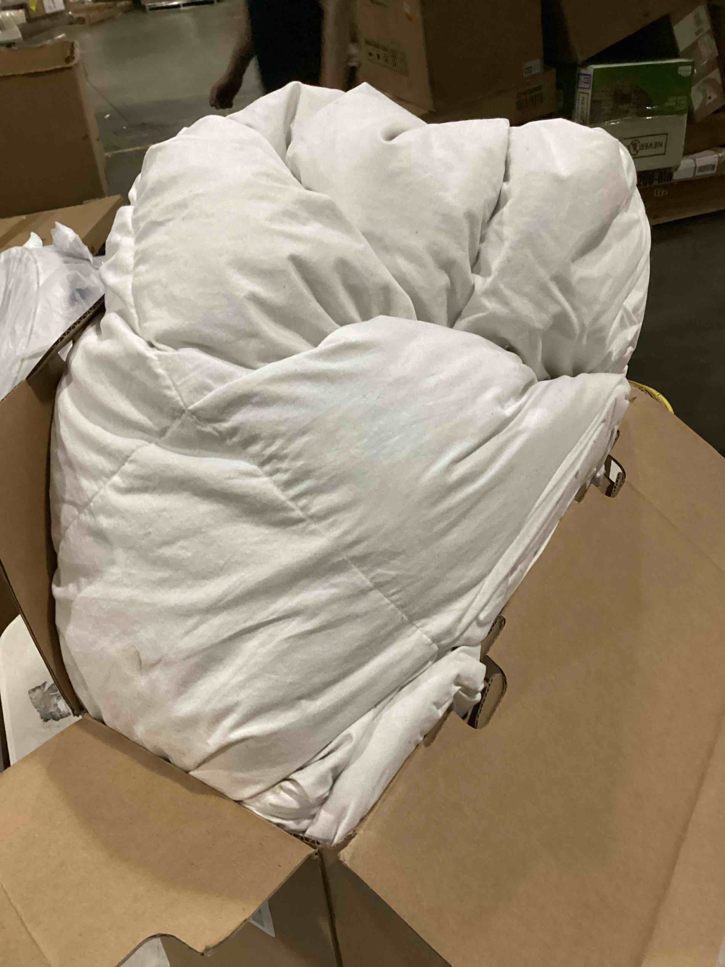 https://s3.amazonaws.com/lotting-images-prod/bidfta/PPE2366939_1750530134650.jpeg