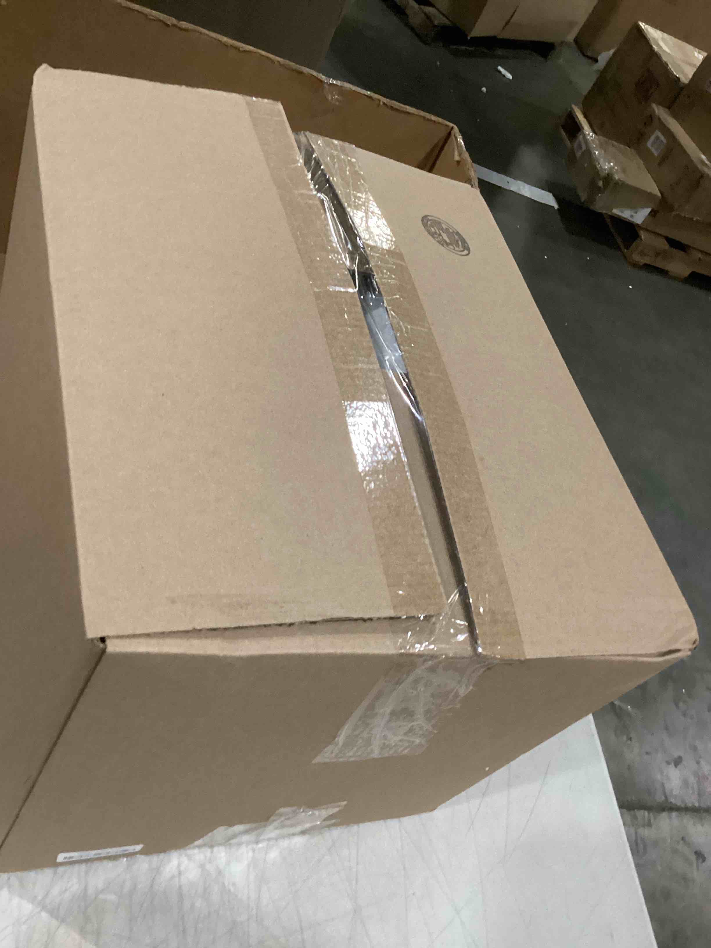 https://s3.amazonaws.com/lotting-images-prod/bidfta/PPE2367147_1750942442140.jpeg