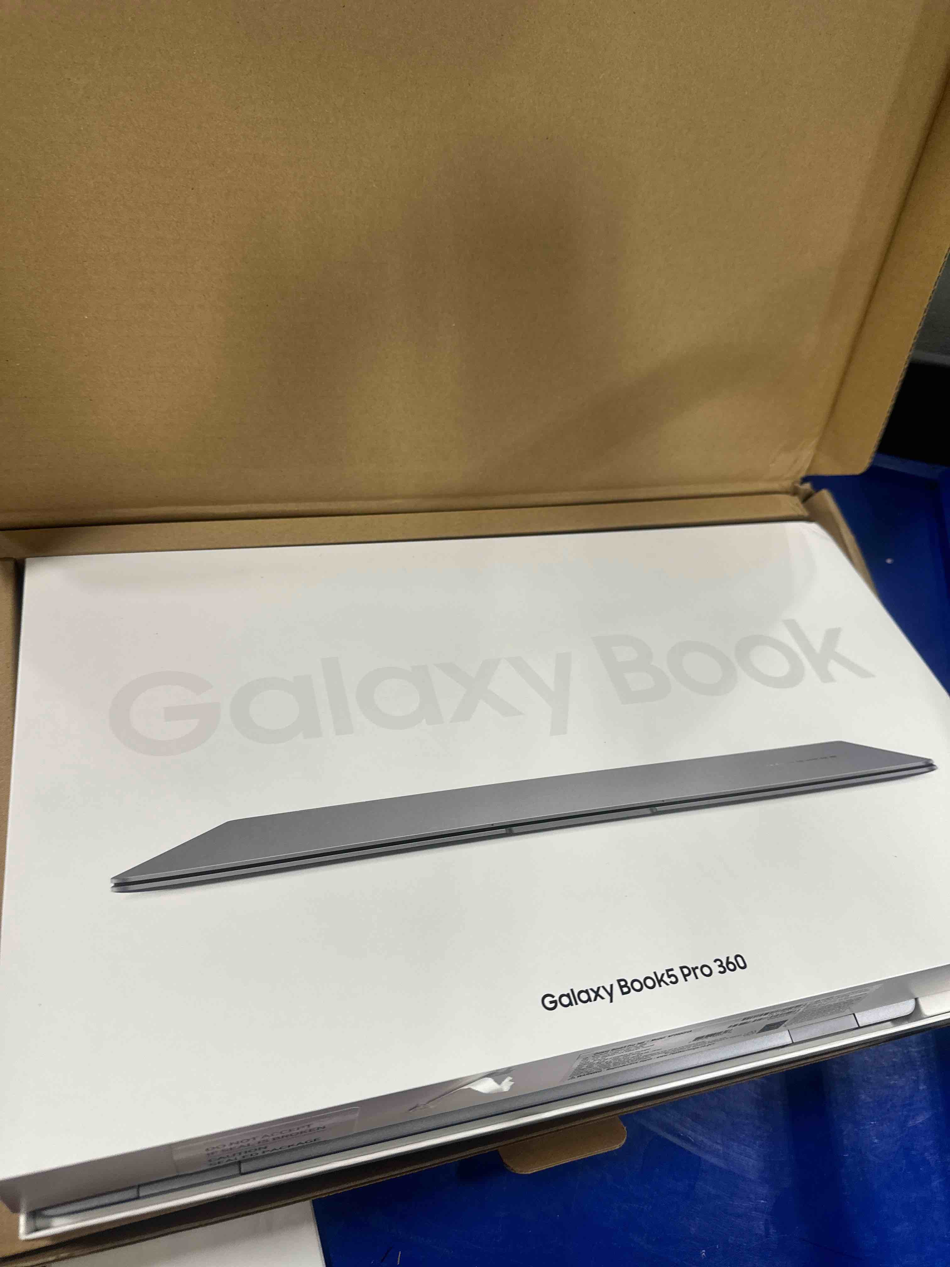 Condition photo showing As Is for Samsung 16” Galaxy Book5 Pro 360 Copilot+ PC, AI Computer, Intel Core 7 Ultra Processor, 3K AMOLED (2880x1800) Touchscreen, S Pen,120Hz, Dolby Atmos, Student Laptop, Lightweight, All-Day Battery Life Intel Core Ultra 7 Processor 16 Inch PC Gray