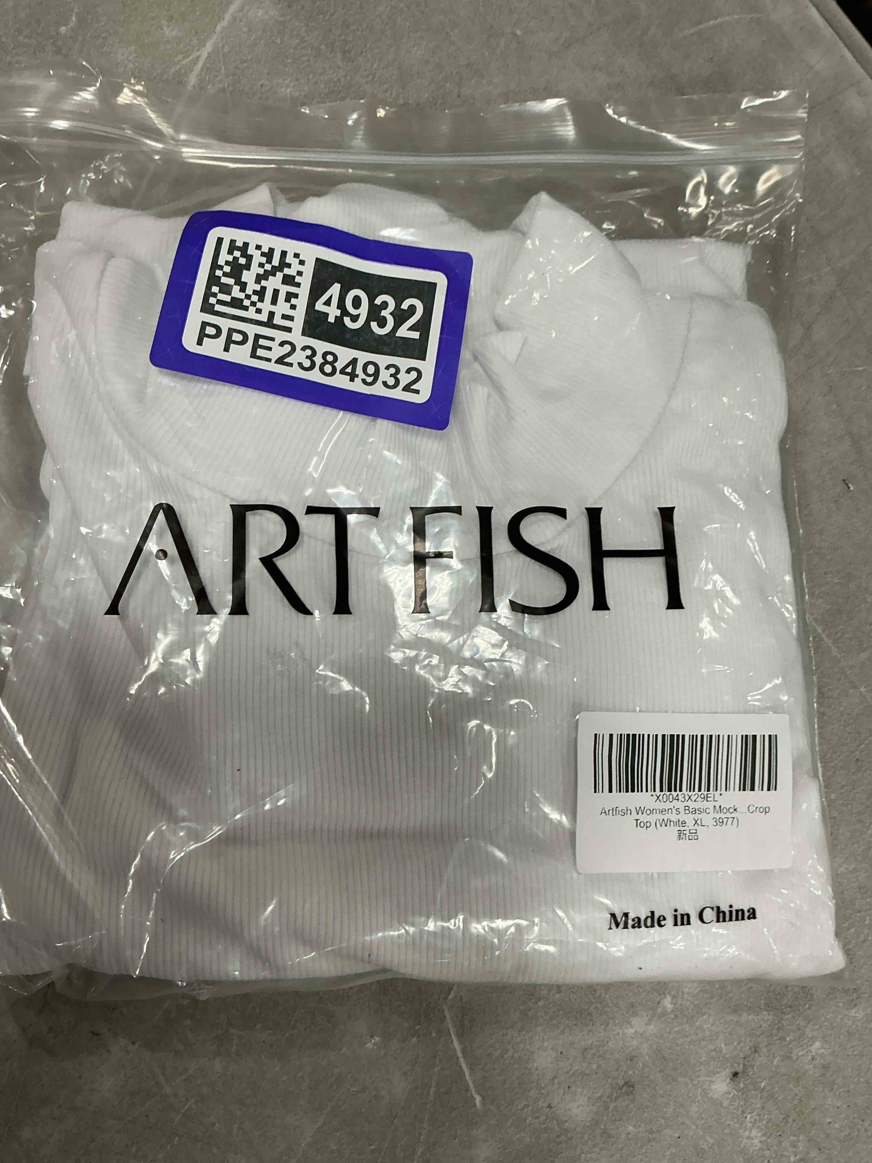 Condition photo showing New/Like New for Artfish Women's Basic Mock Neck Slim Fitted Workout Rib Knit Long Sleeve Crop Top X-Large White