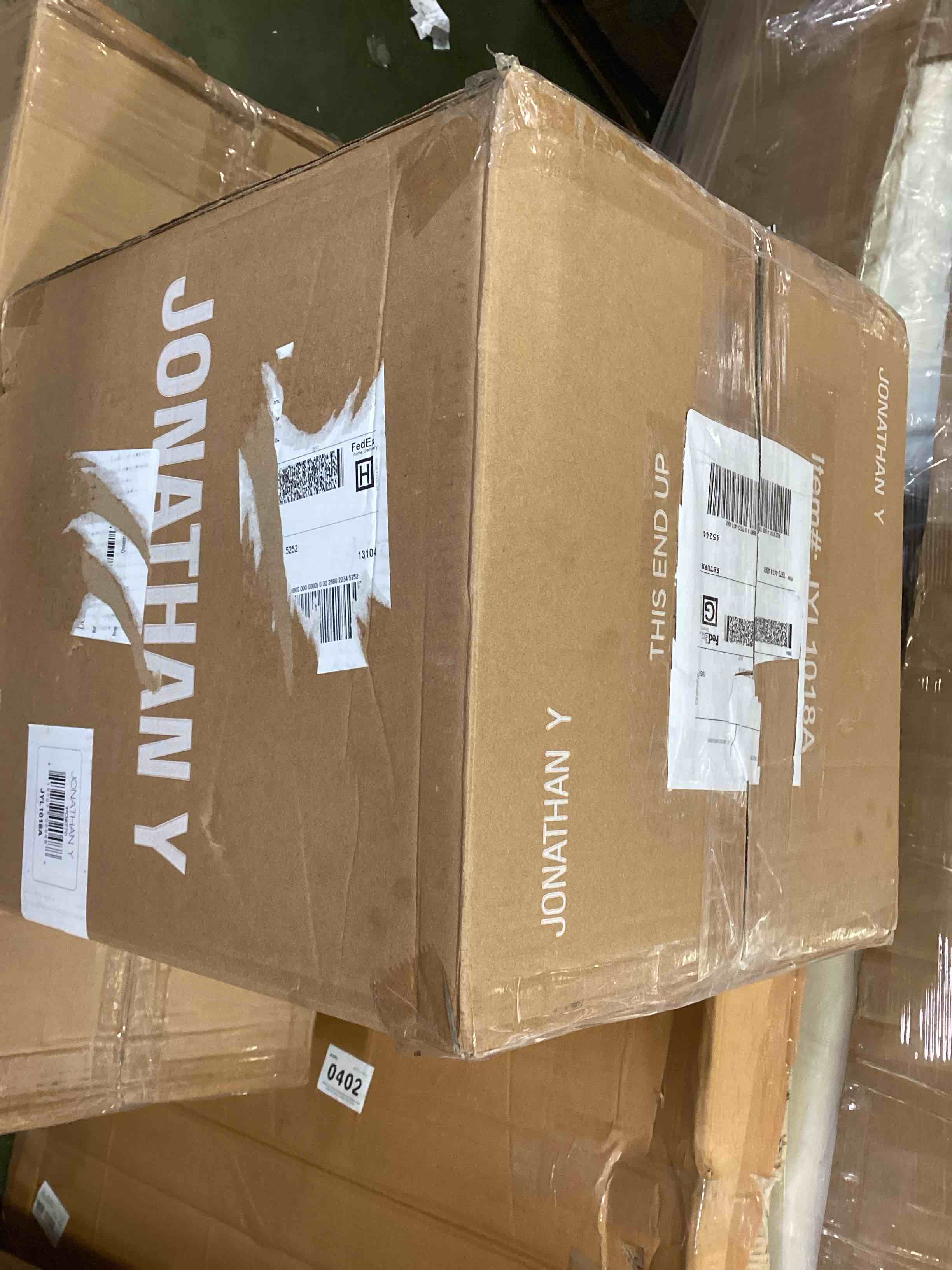 https://s3.amazonaws.com/lotting-images-prod/bidfta/PPE2465450_1749046829498.jpeg