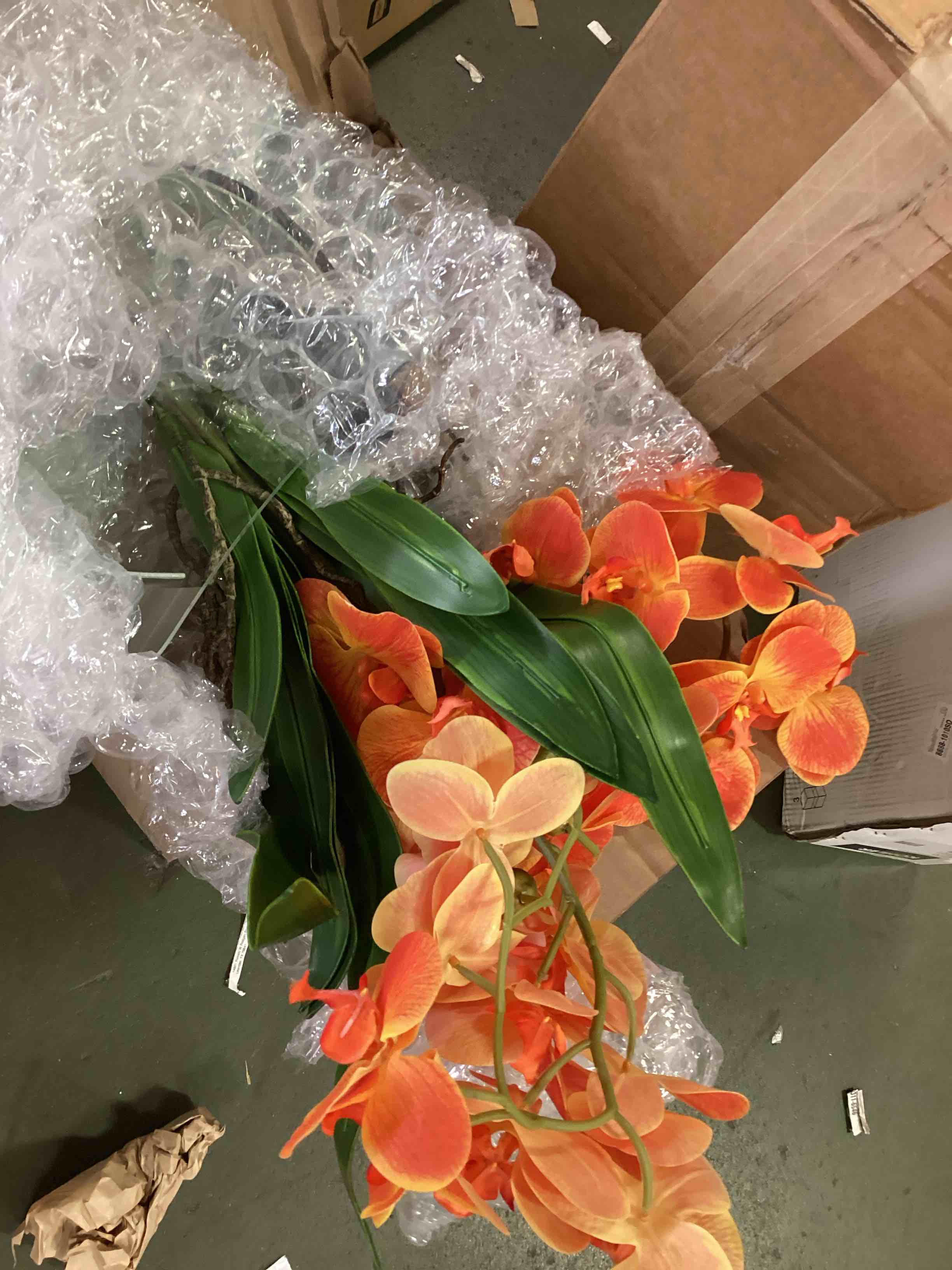 https://s3.amazonaws.com/lotting-images-prod/bidfta/PPE2465552_1749134268335.jpeg