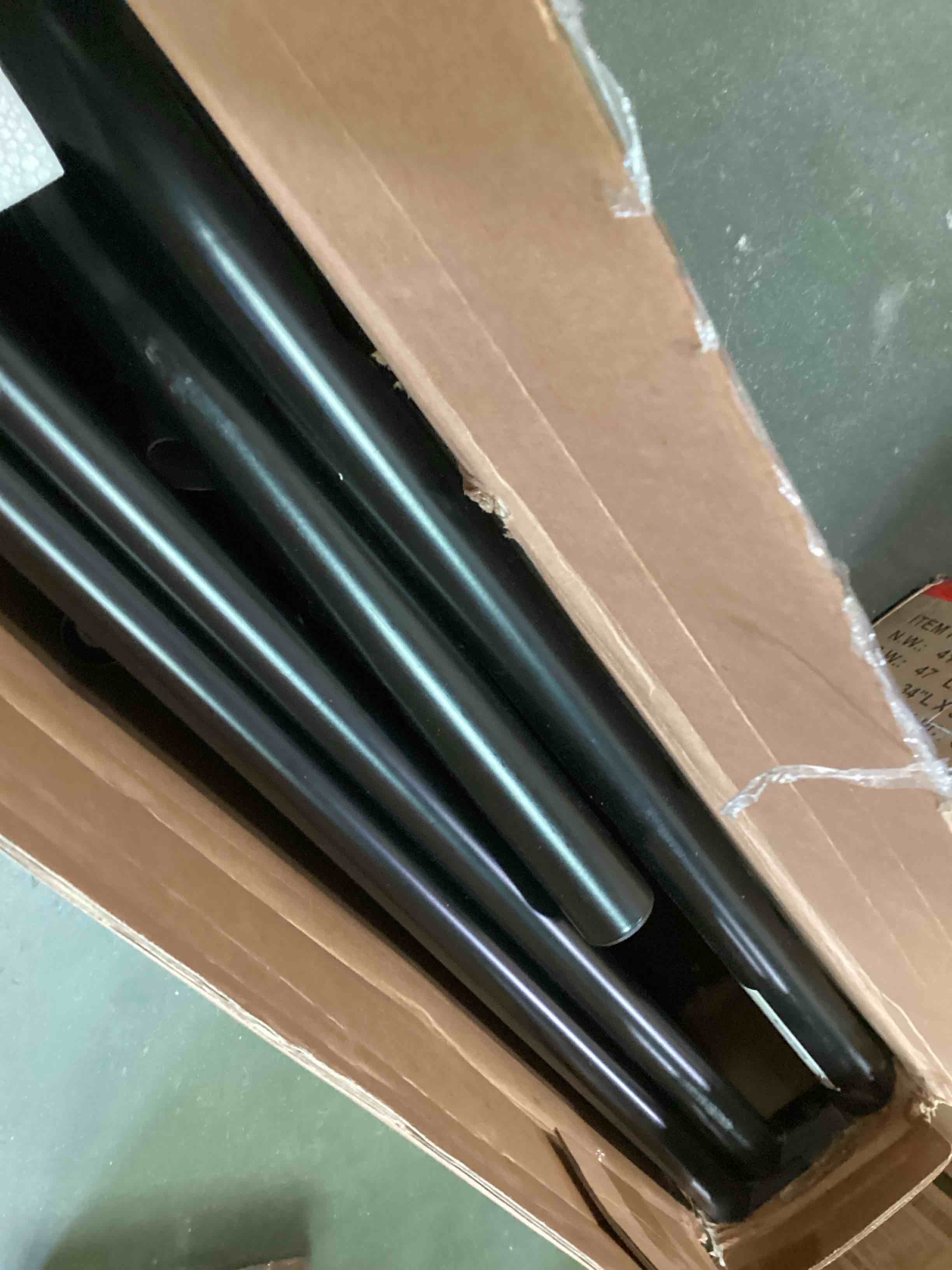 https://s3.amazonaws.com/lotting-images-prod/bidfta/PPE2465929_1749670142549.jpeg