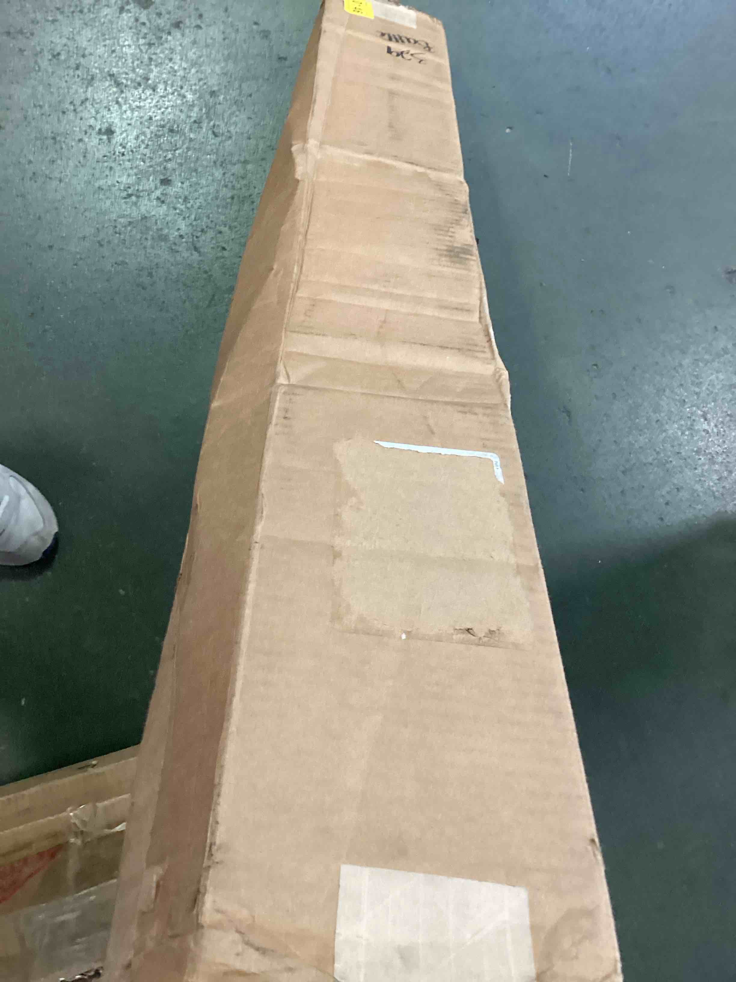 https://s3.amazonaws.com/lotting-images-prod/bidfta/PPE2465987_1749741281299.jpeg