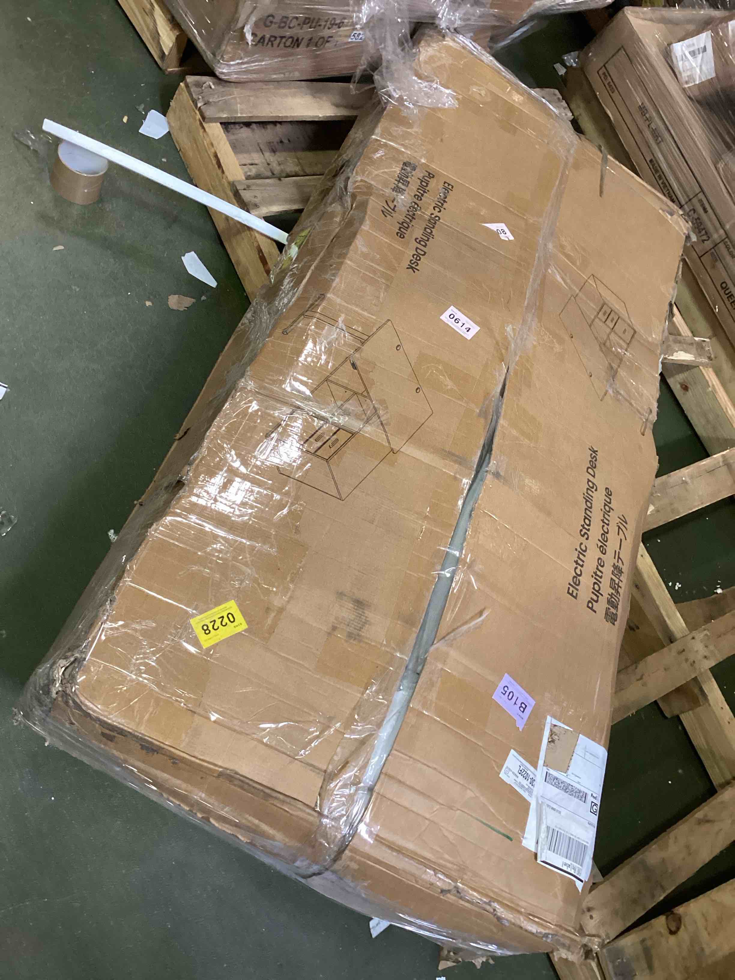 https://s3.amazonaws.com/lotting-images-prod/bidfta/PPE2466006_1749748451625.jpeg