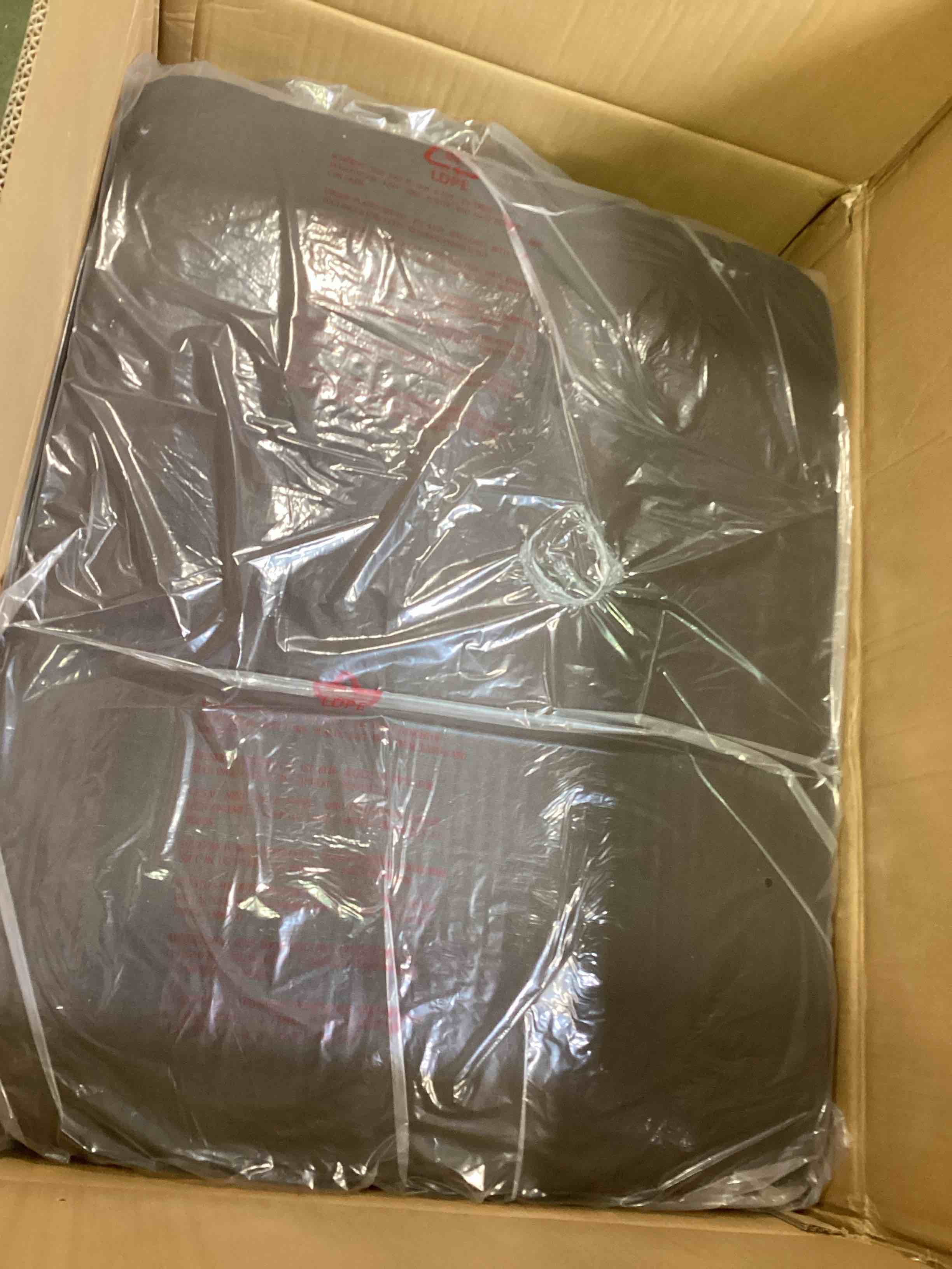 https://s3.amazonaws.com/lotting-images-prod/bidfta/PPE2466032_1749755882014.jpeg