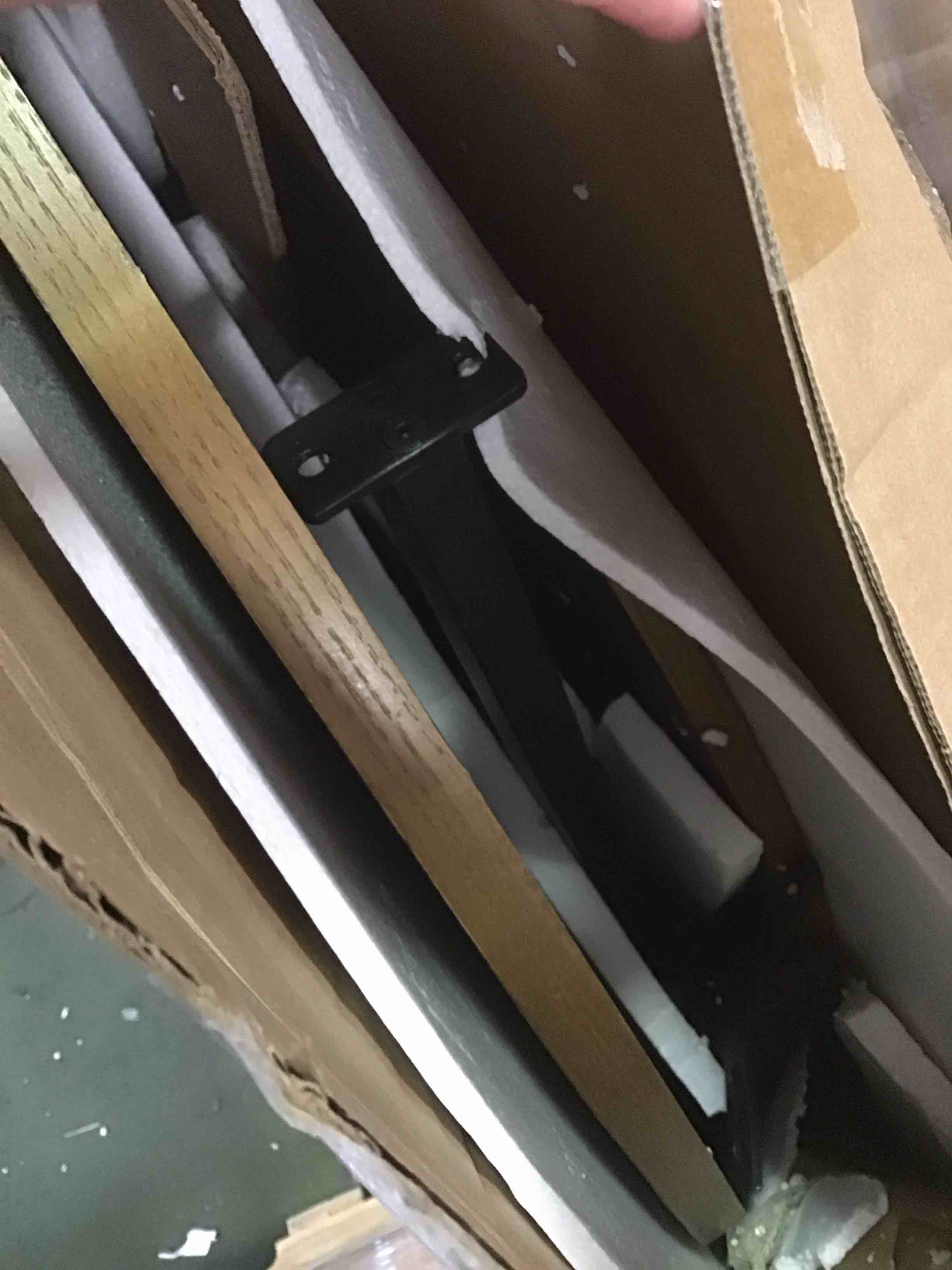 https://s3.amazonaws.com/lotting-images-prod/bidfta/PPE2466574_1750512089245.jpeg
