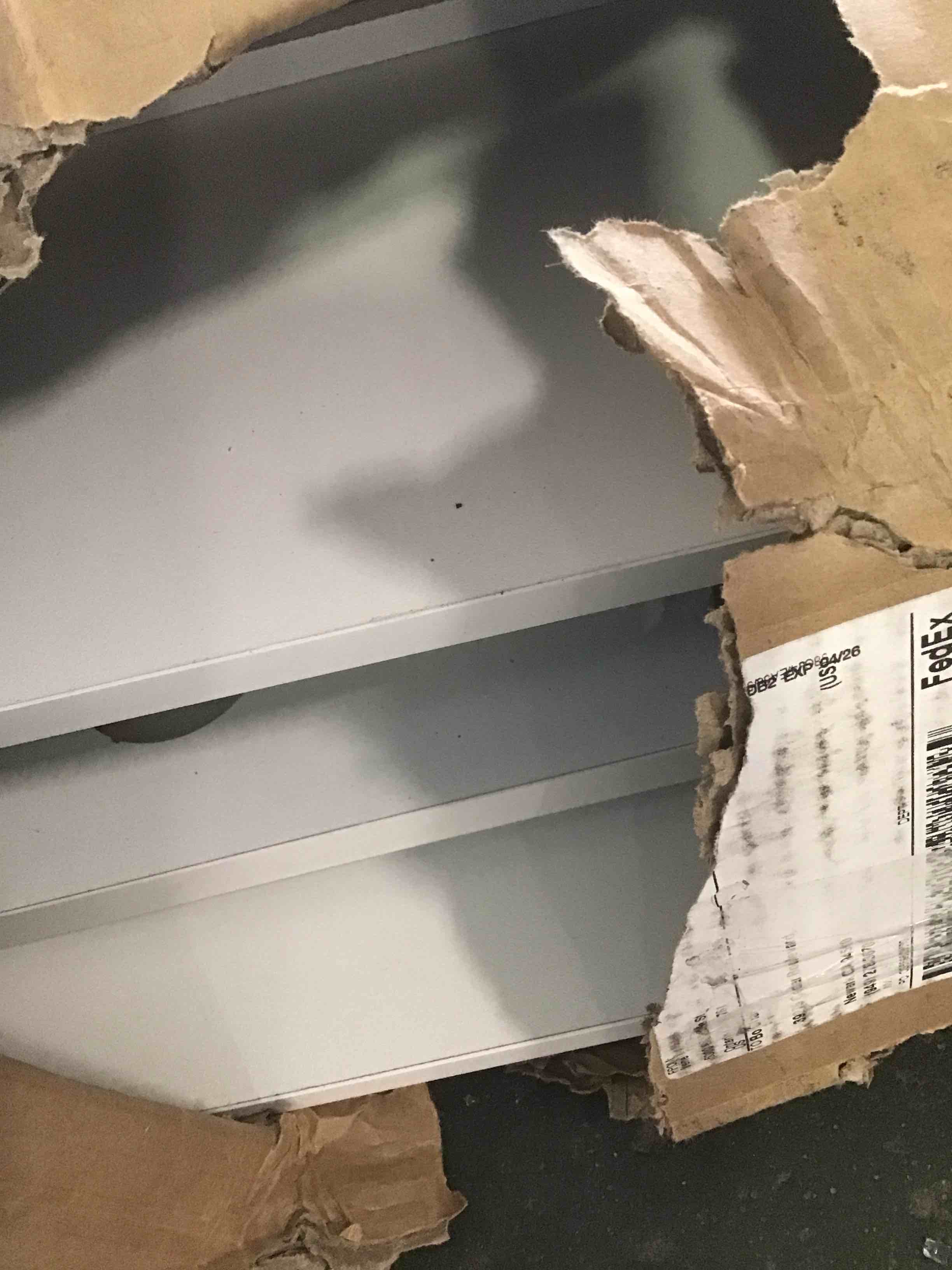 https://s3.amazonaws.com/lotting-images-prod/bidfta/PPE2466905_1750942242344.jpeg