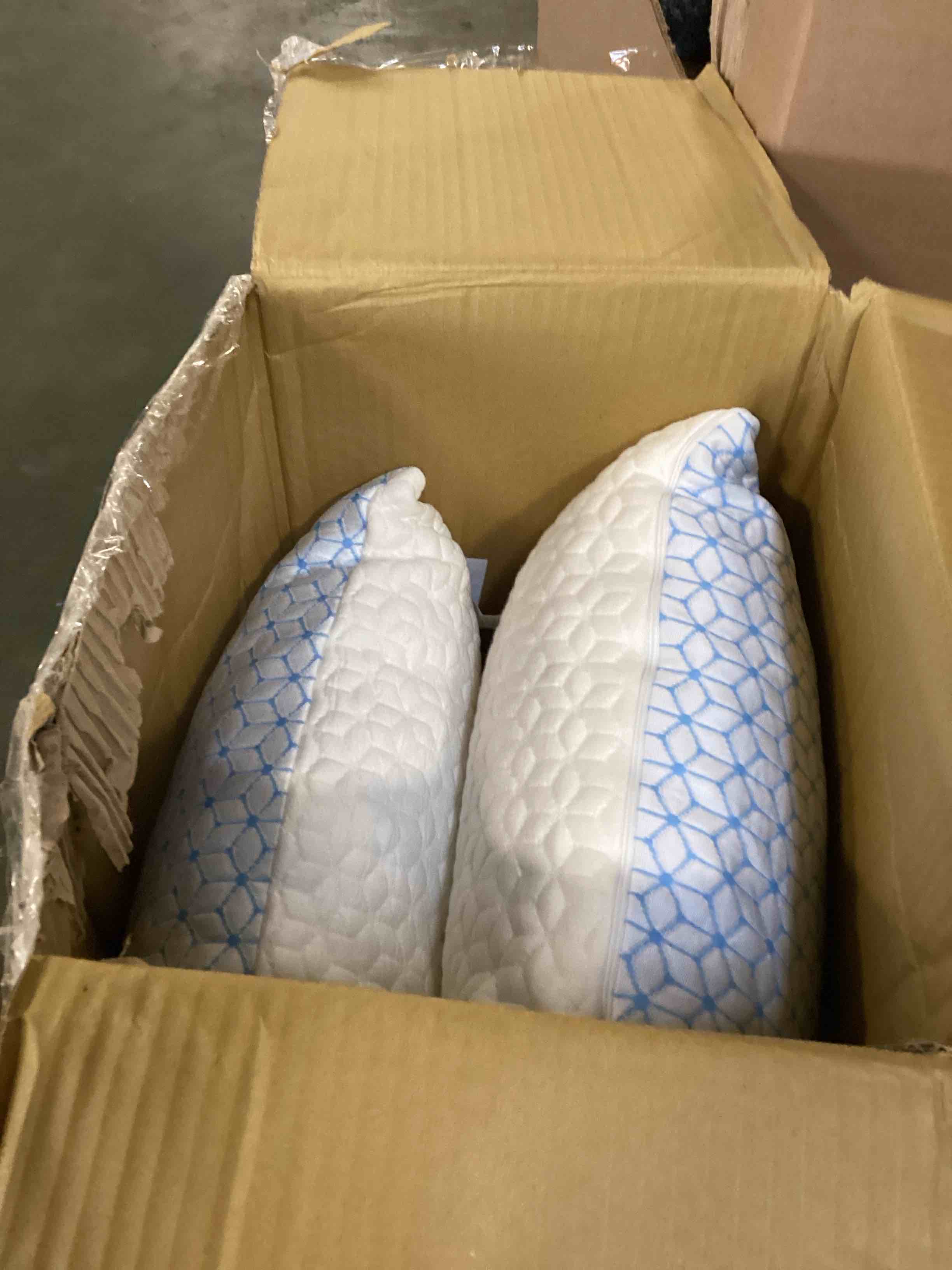 https://s3.amazonaws.com/lotting-images-prod/bidfta/PPE2468599_1748358593933.jpeg