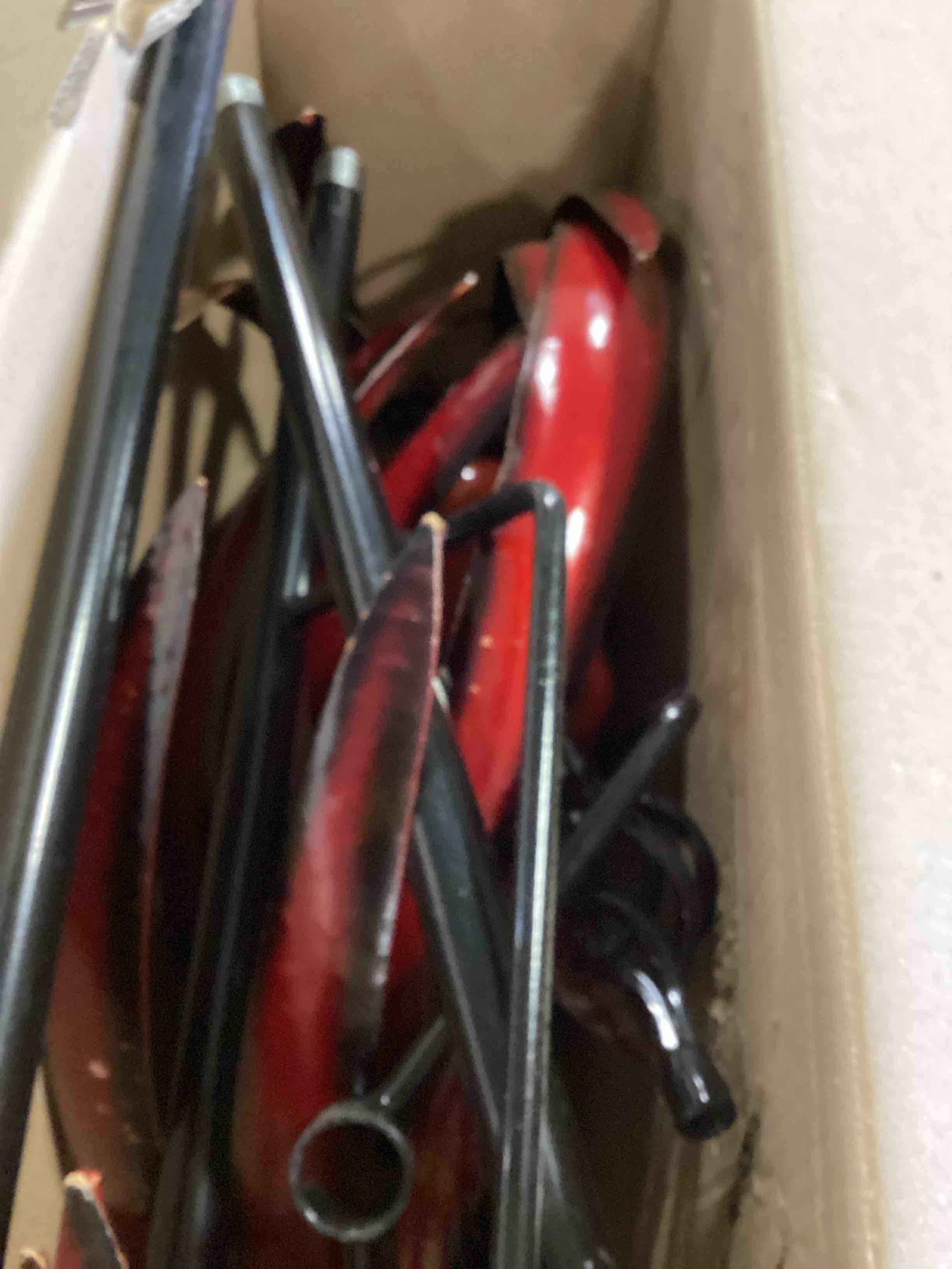 https://s3.amazonaws.com/lotting-images-prod/bidfta/PPE2470092_1745938295423.jpeg