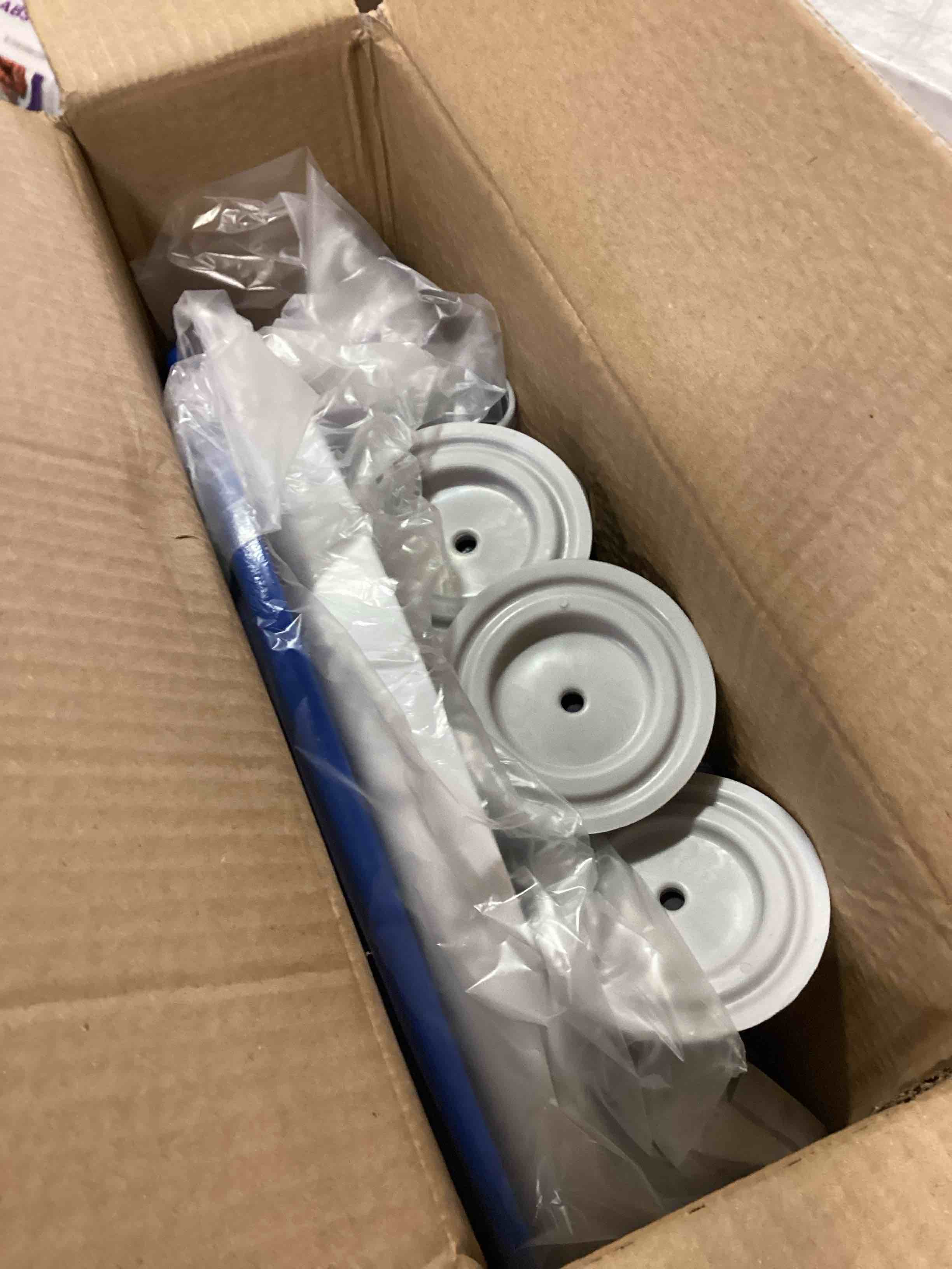 https://s3.amazonaws.com/lotting-images-prod/bidfta/PPE2470251_1746709068657.jpeg