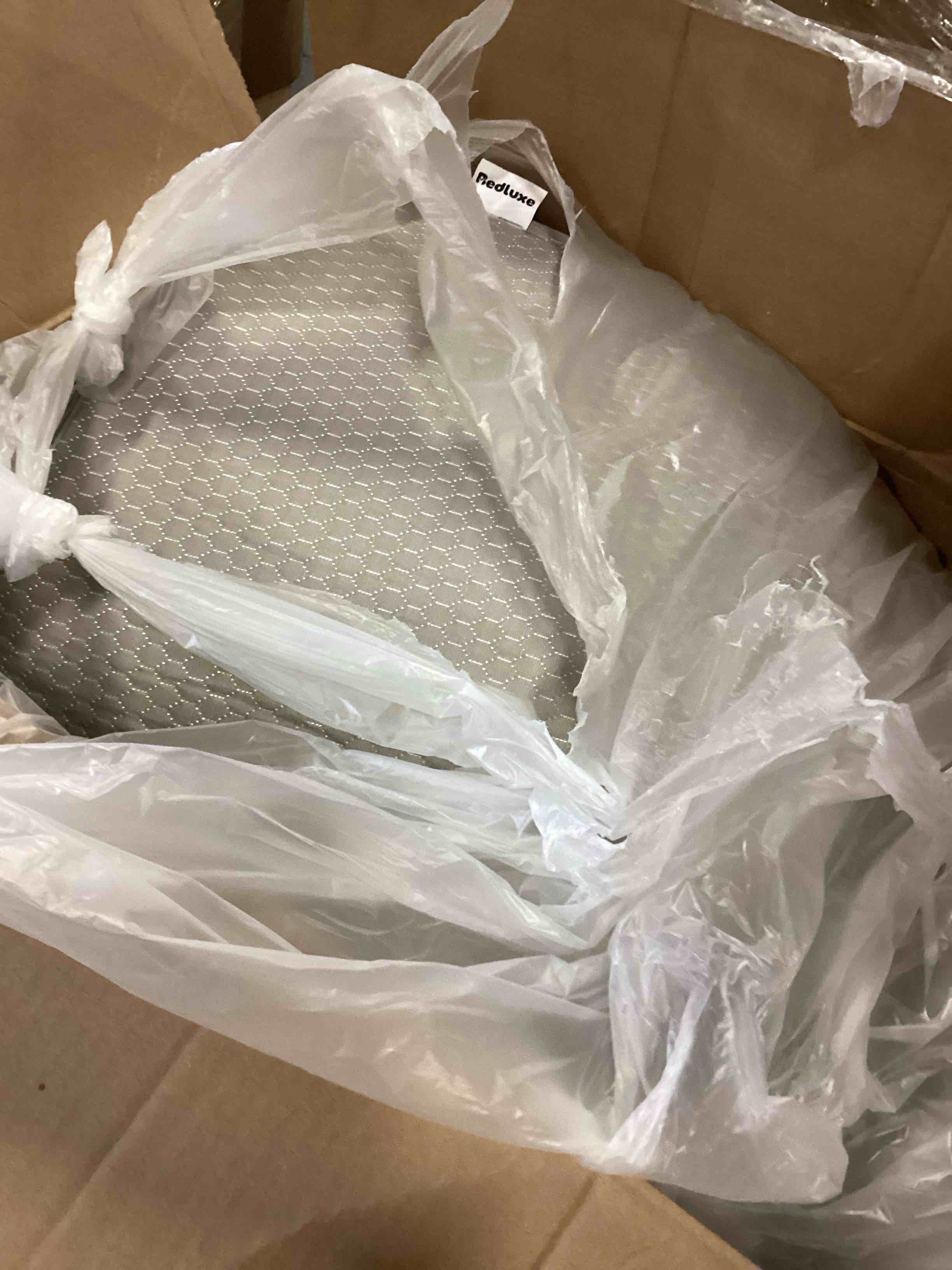 https://s3.amazonaws.com/lotting-images-prod/bidfta/PPE2470362_1746735534255.jpeg