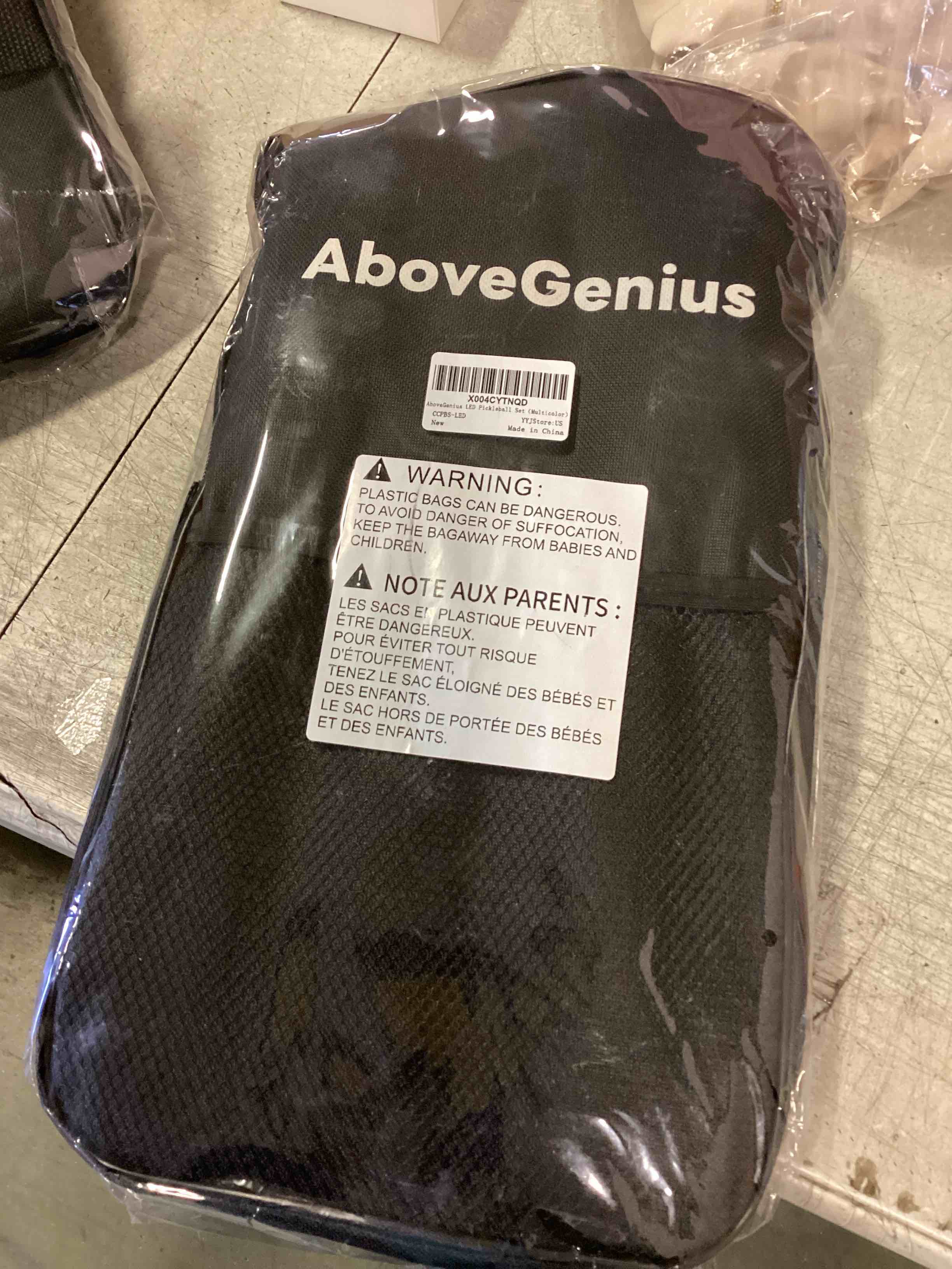https://s3.amazonaws.com/lotting-images-prod/bidfta/PPE2470494_1746801415953.jpeg