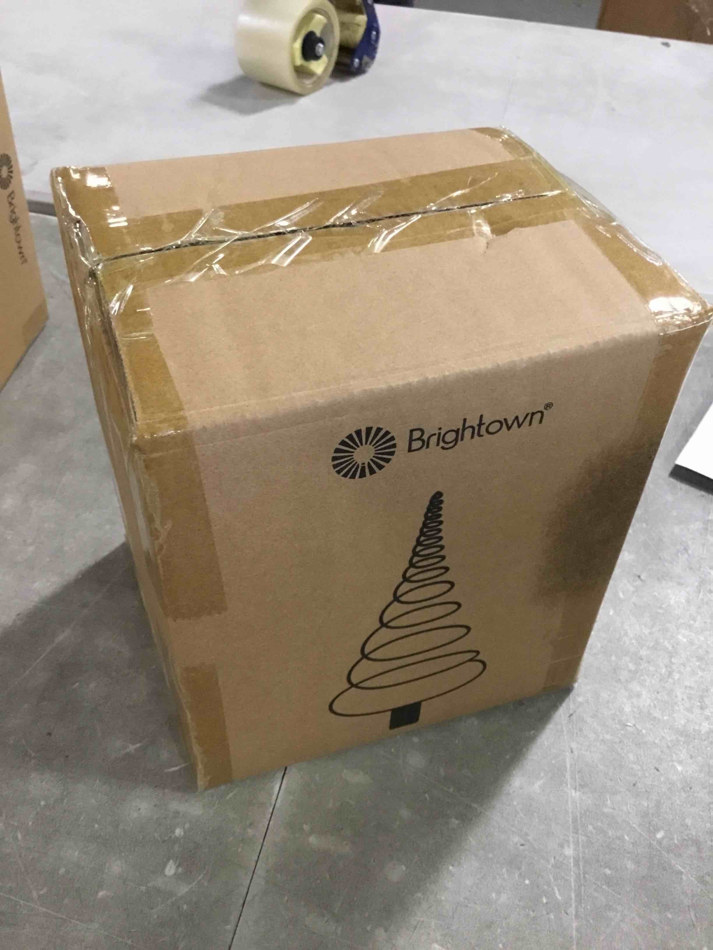 https://s3.amazonaws.com/lotting-images-prod/bidfta/PPE2471581_1748439900832.jpeg