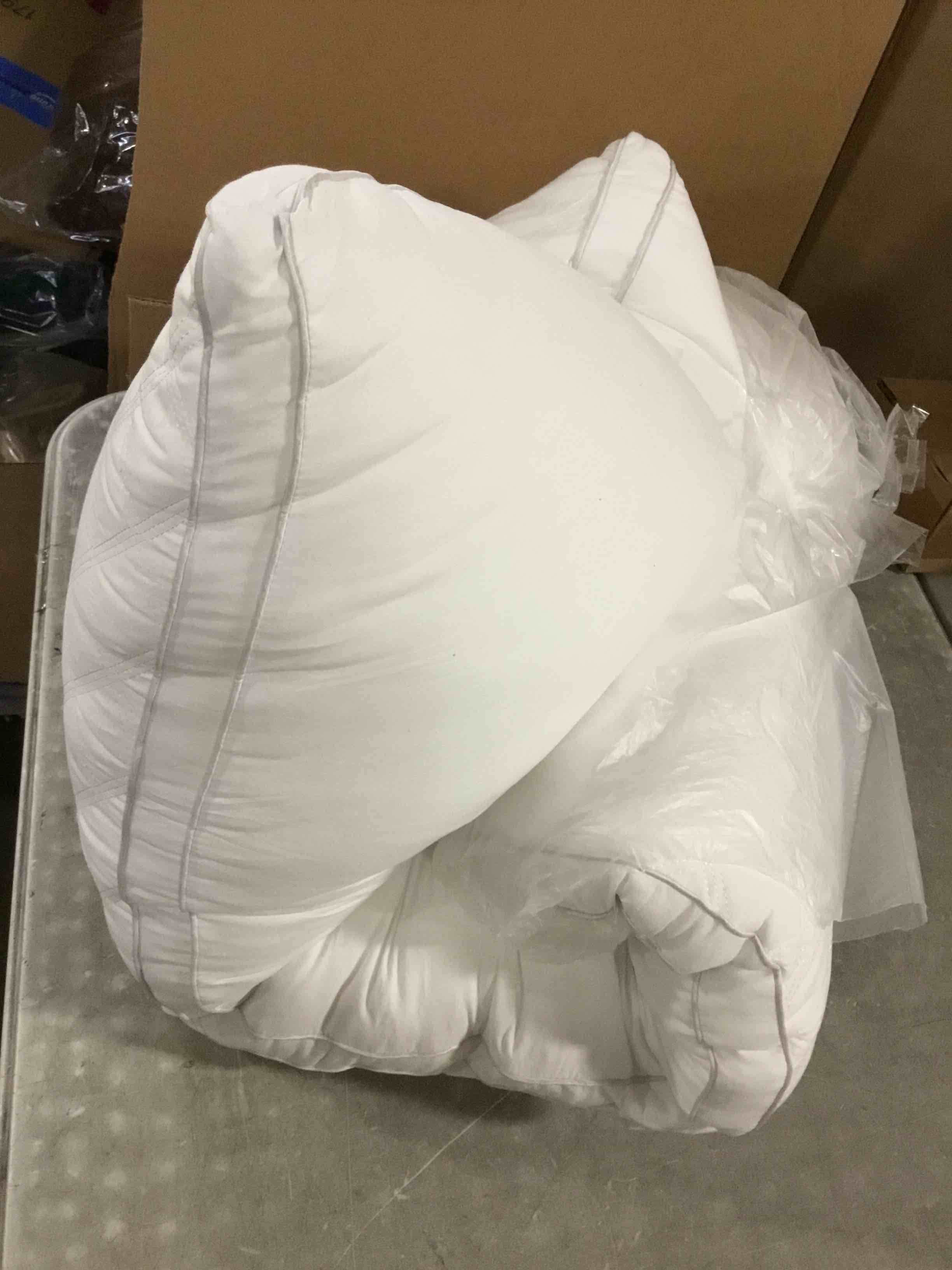 https://s3.amazonaws.com/lotting-images-prod/bidfta/PPE2471674_1748458569656.jpeg