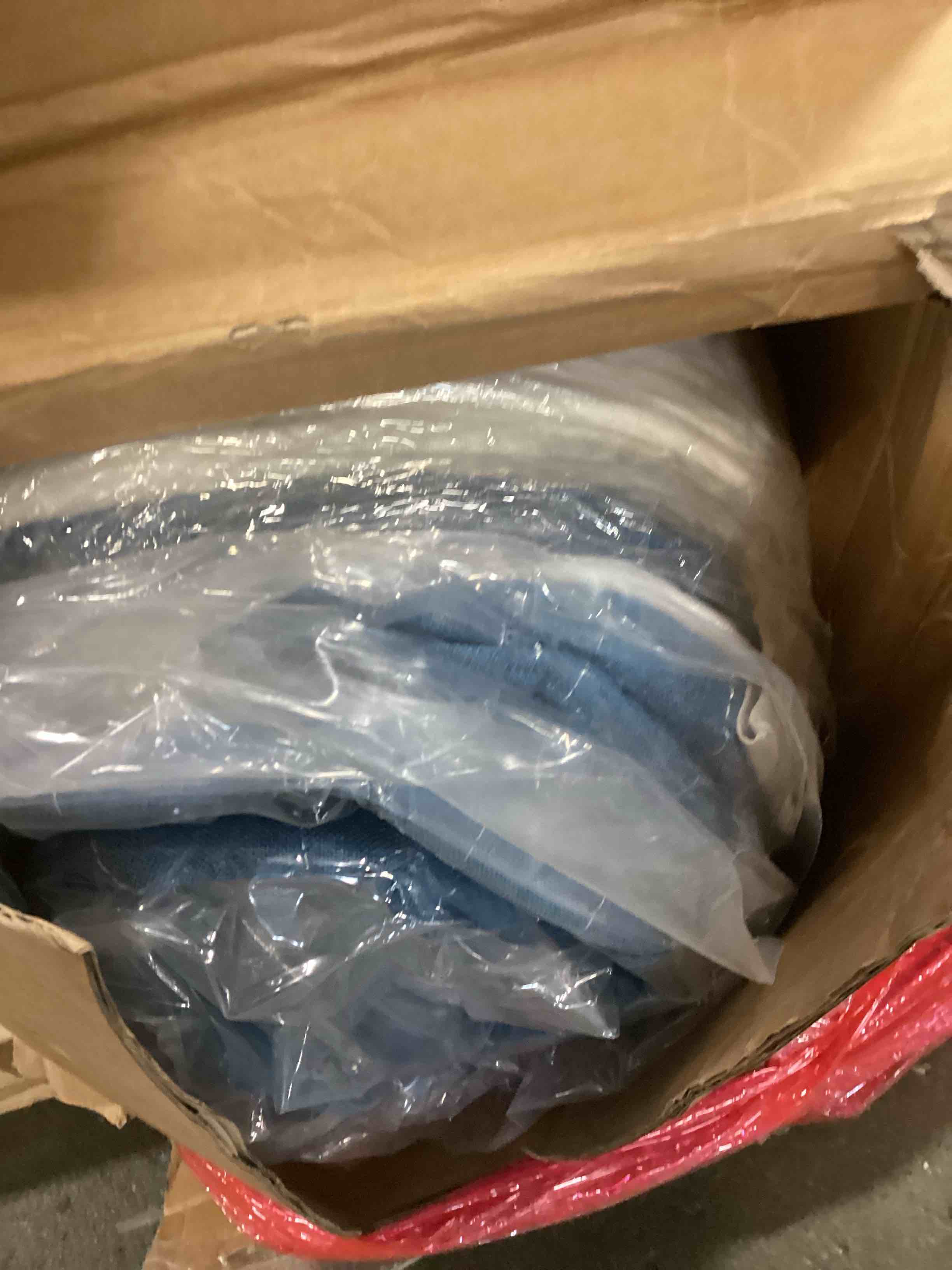 https://s3.amazonaws.com/lotting-images-prod/bidfta/PPE2472406_1749232284738.jpeg