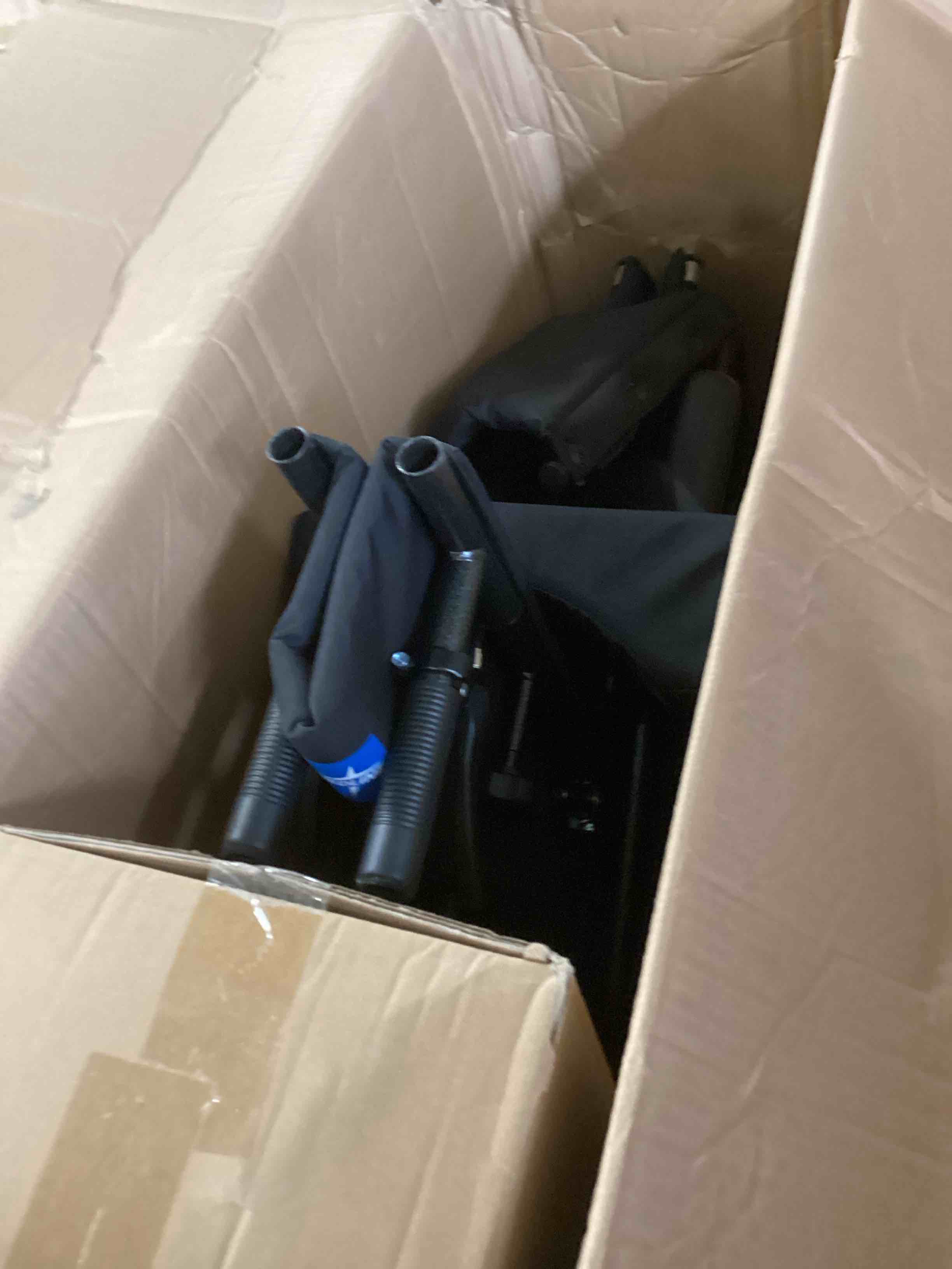 https://s3.amazonaws.com/lotting-images-prod/bidfta/PPE2472424_1749236544739.jpeg