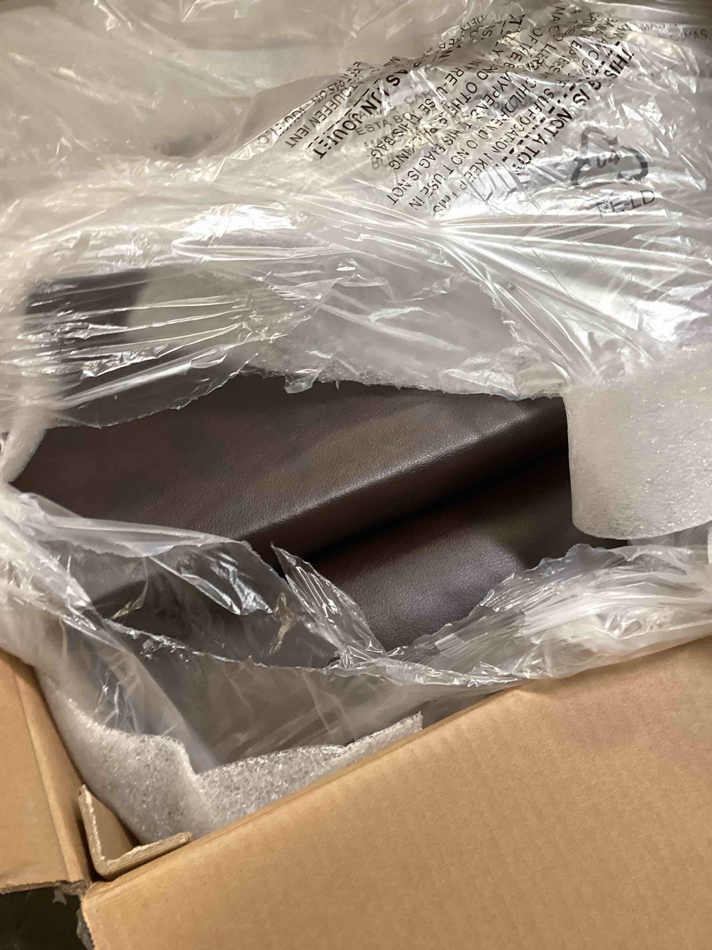 https://s3.amazonaws.com/lotting-images-prod/bidfta/PPE2472613_1749655936558.jpeg