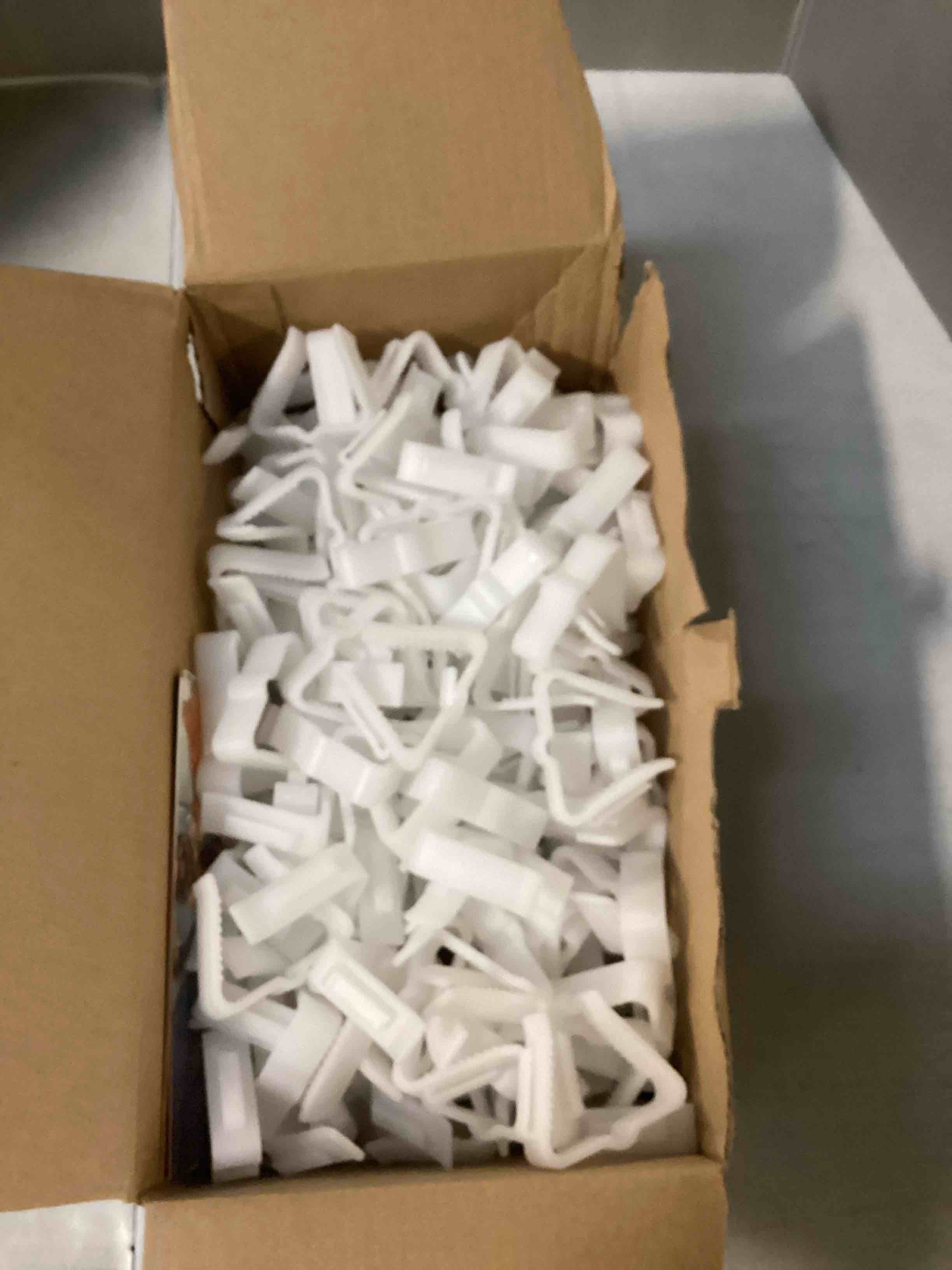 https://s3.amazonaws.com/lotting-images-prod/bidfta/PPE2473727_1748348998139.jpeg