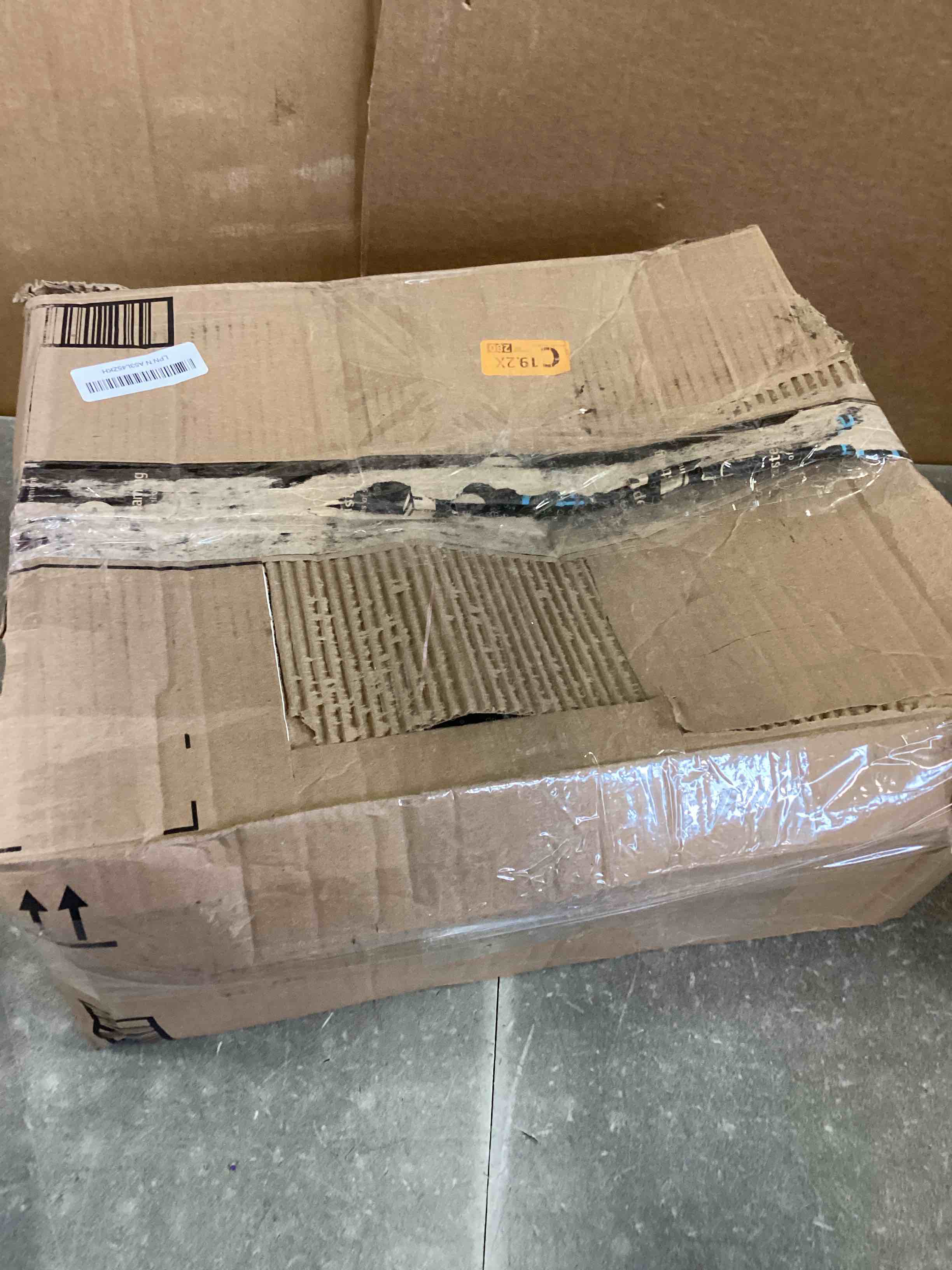 https://s3.amazonaws.com/lotting-images-prod/bidfta/PPE2476451_1746534925887.jpeg