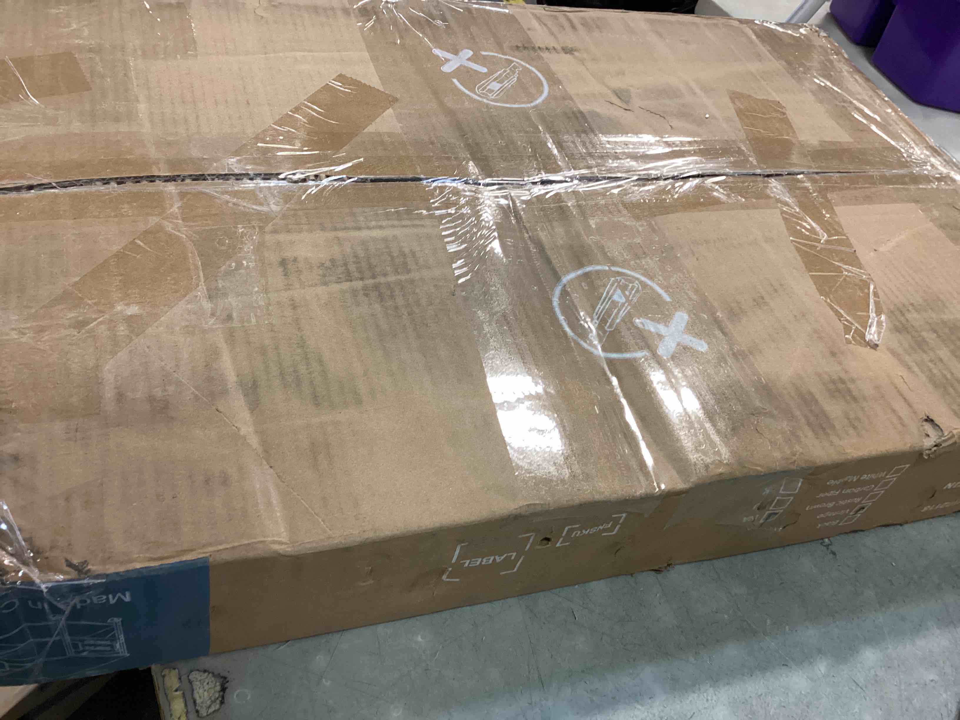 https://s3.amazonaws.com/lotting-images-prod/bidfta/PPE2476503_1746545564862.jpeg