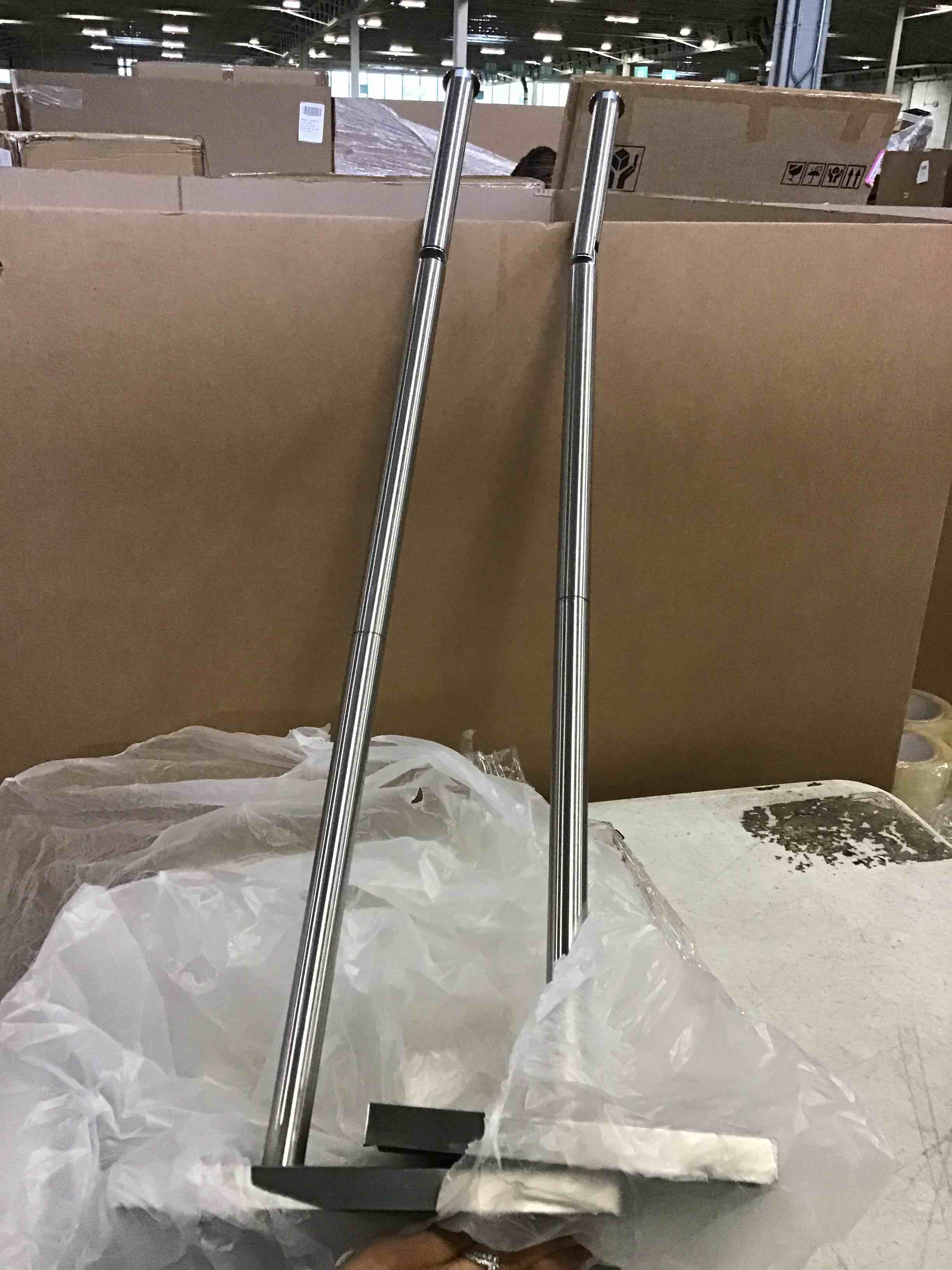 https://s3.amazonaws.com/lotting-images-prod/bidfta/PPE2477058_1747053079572.jpeg