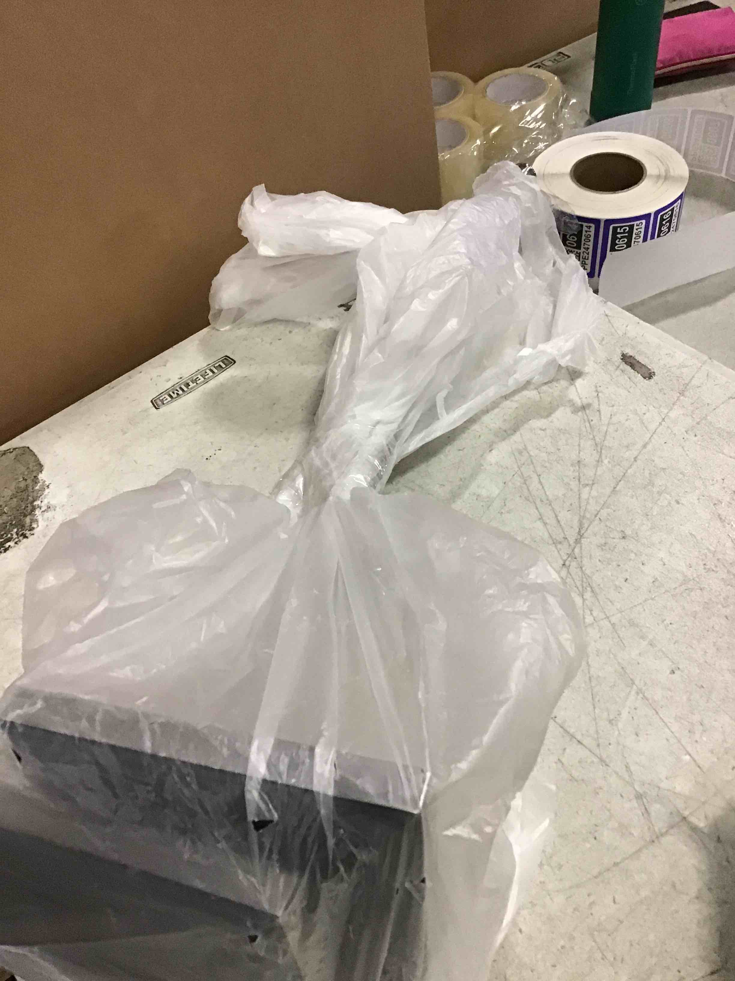 https://s3.amazonaws.com/lotting-images-prod/bidfta/PPE2477058_1747053122415.jpeg