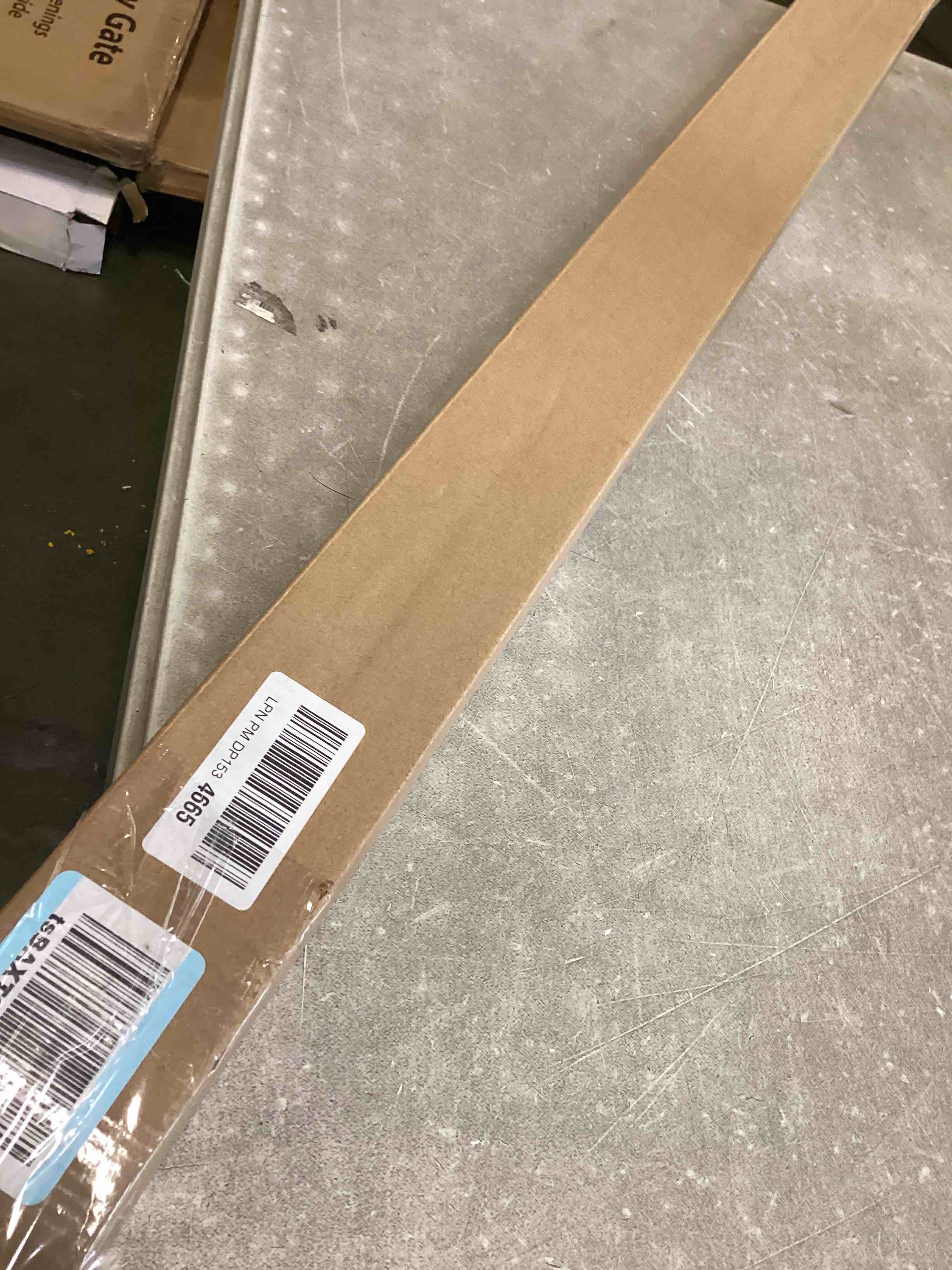 https://s3.amazonaws.com/lotting-images-prod/bidfta/PPE2477407_1747235064908.jpeg