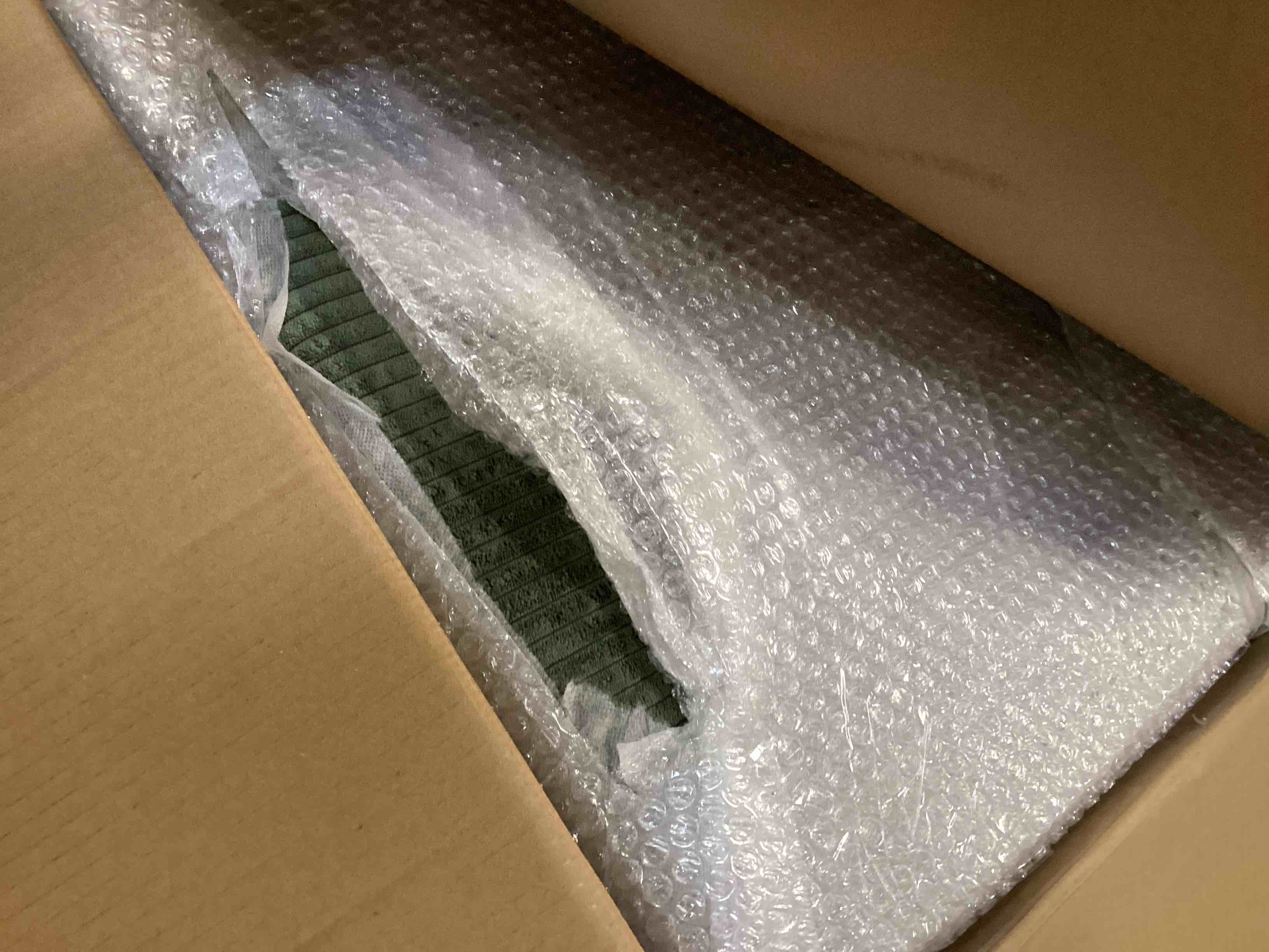 https://s3.amazonaws.com/lotting-images-prod/bidfta/PPE2477914_1748451697741.jpeg