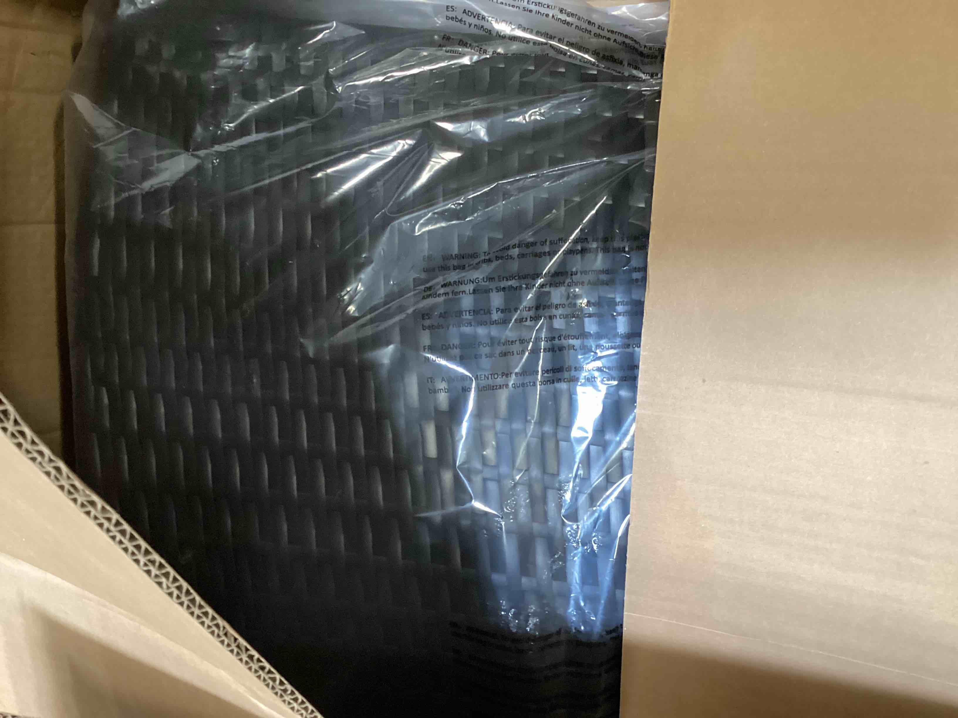 https://s3.amazonaws.com/lotting-images-prod/bidfta/PPE2478087_1748545760714.jpeg