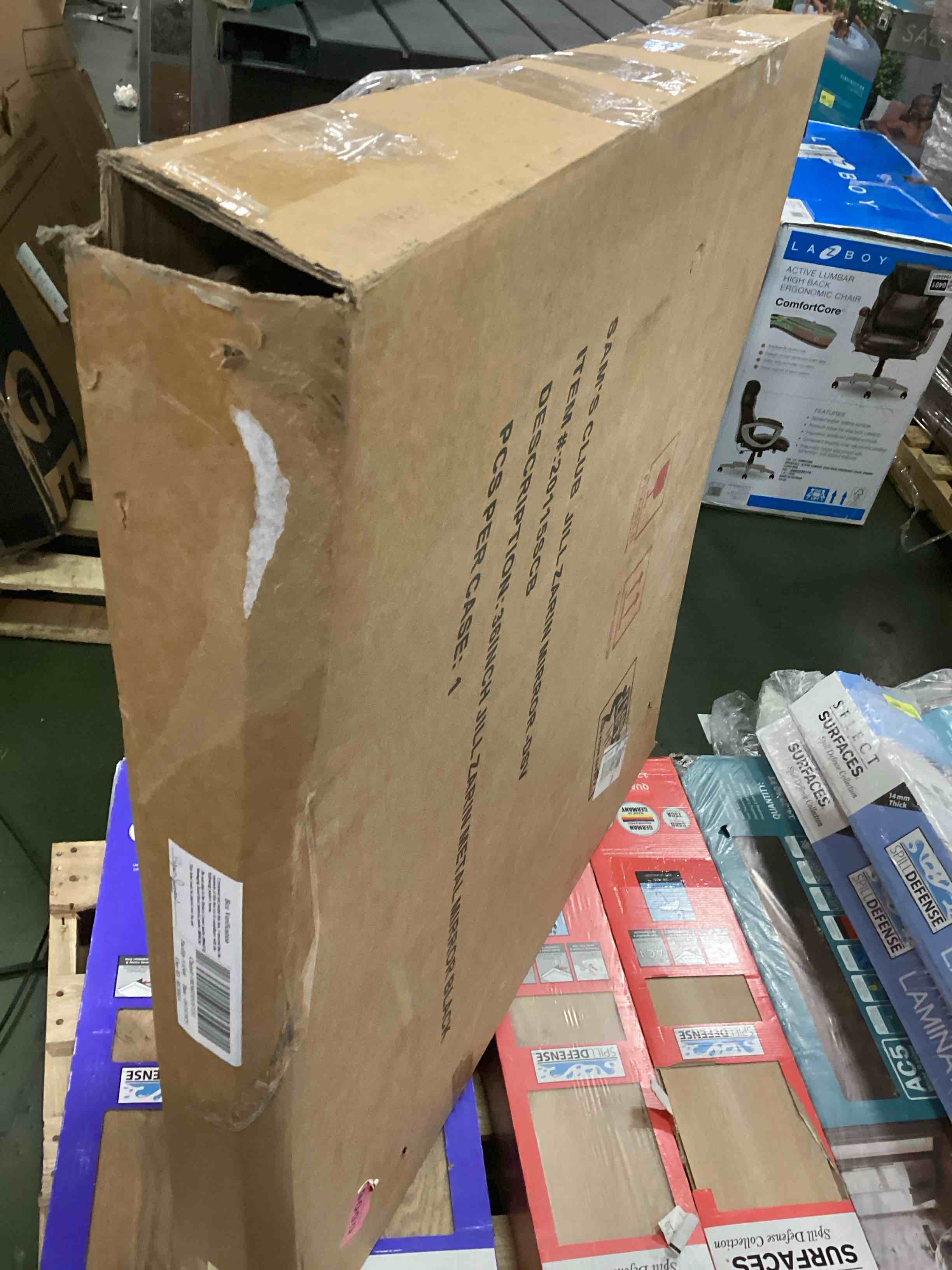 https://s3.amazonaws.com/lotting-images-prod/bidfta/PPE2478620_1749125467581.jpeg