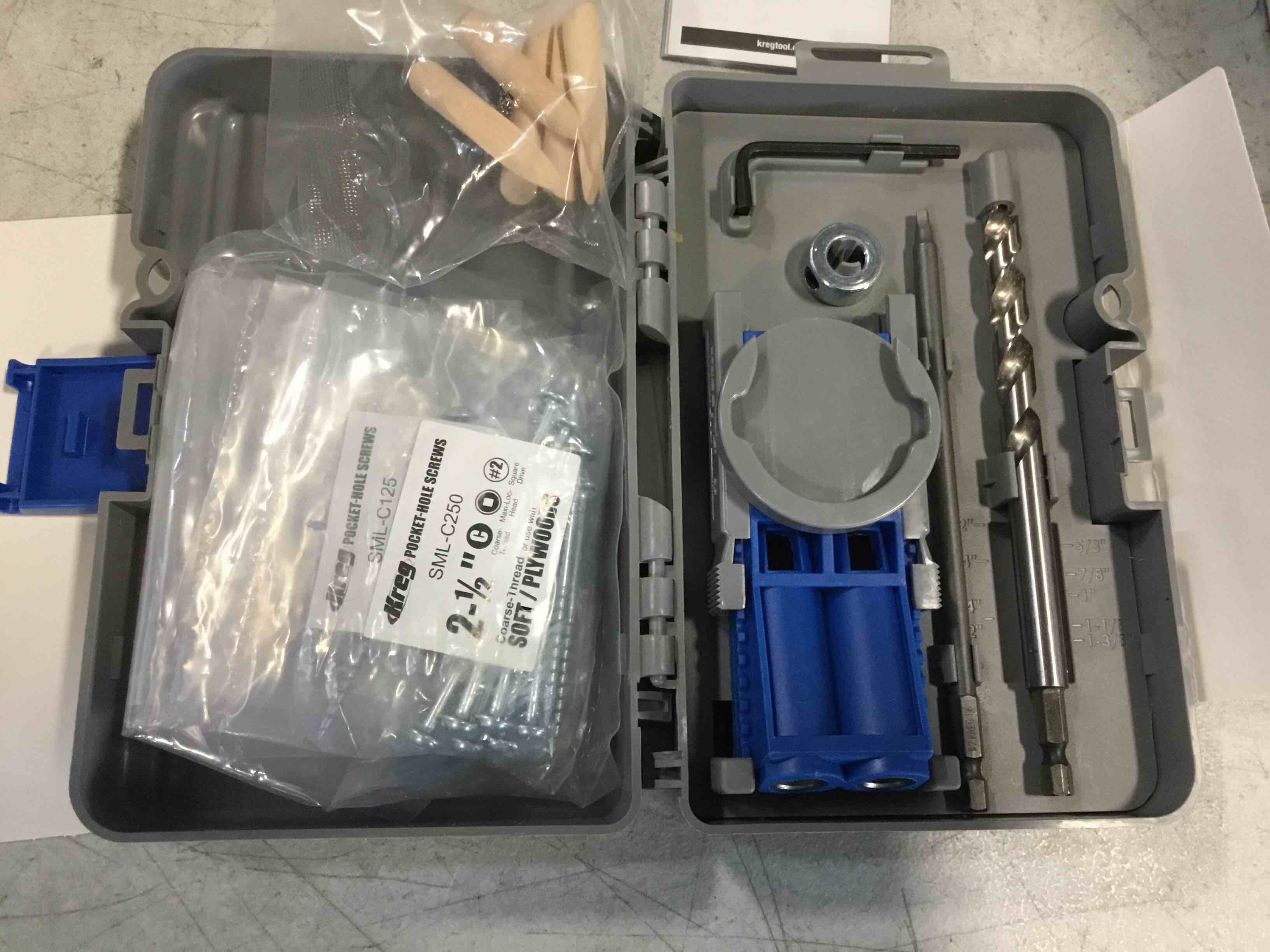 https://s3.amazonaws.com/lotting-images-prod/bidfta/PPE2479355_1747242846816.jpeg