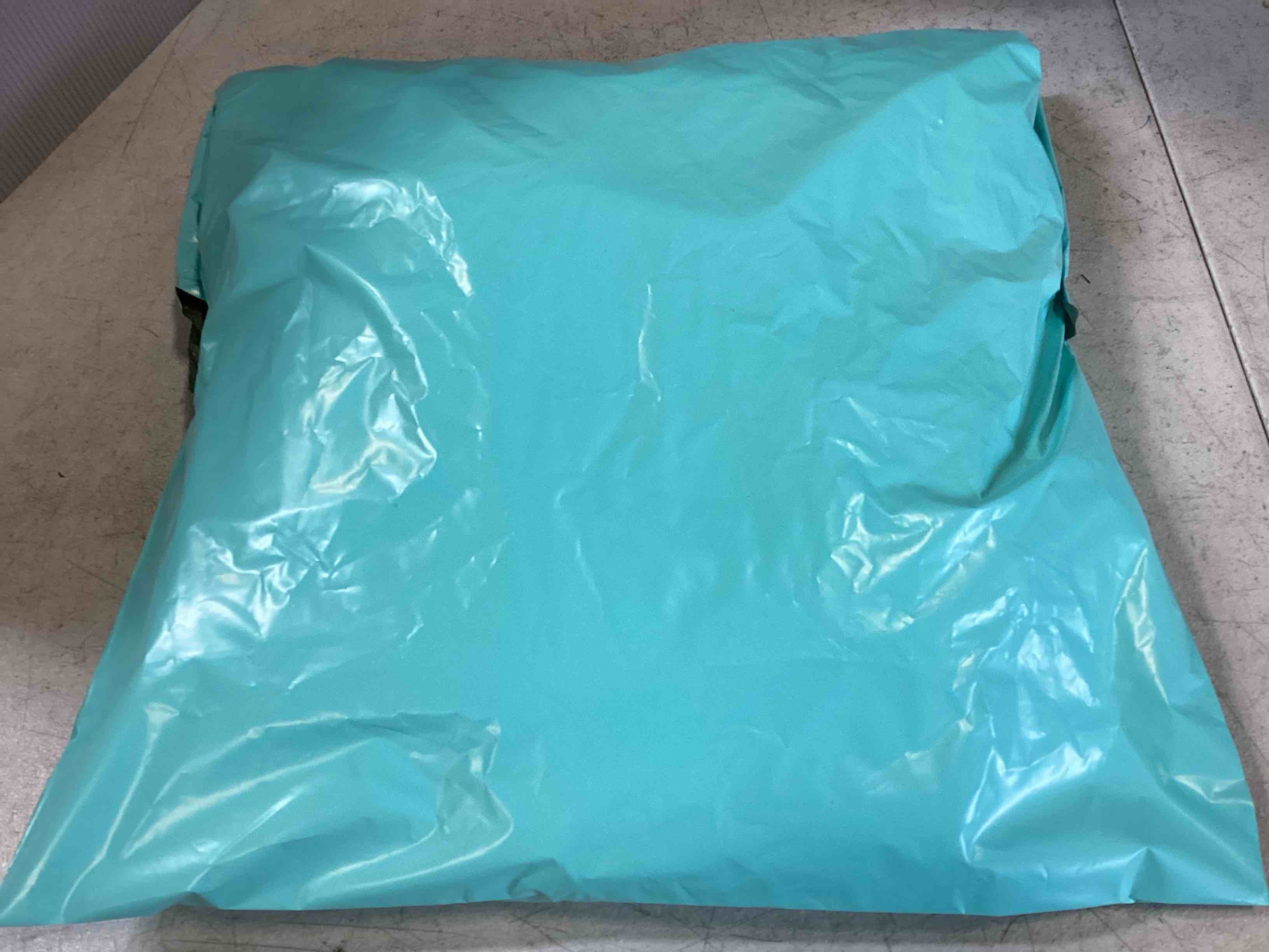 https://s3.amazonaws.com/lotting-images-prod/bidfta/PPE2479467_1747336239904.jpeg