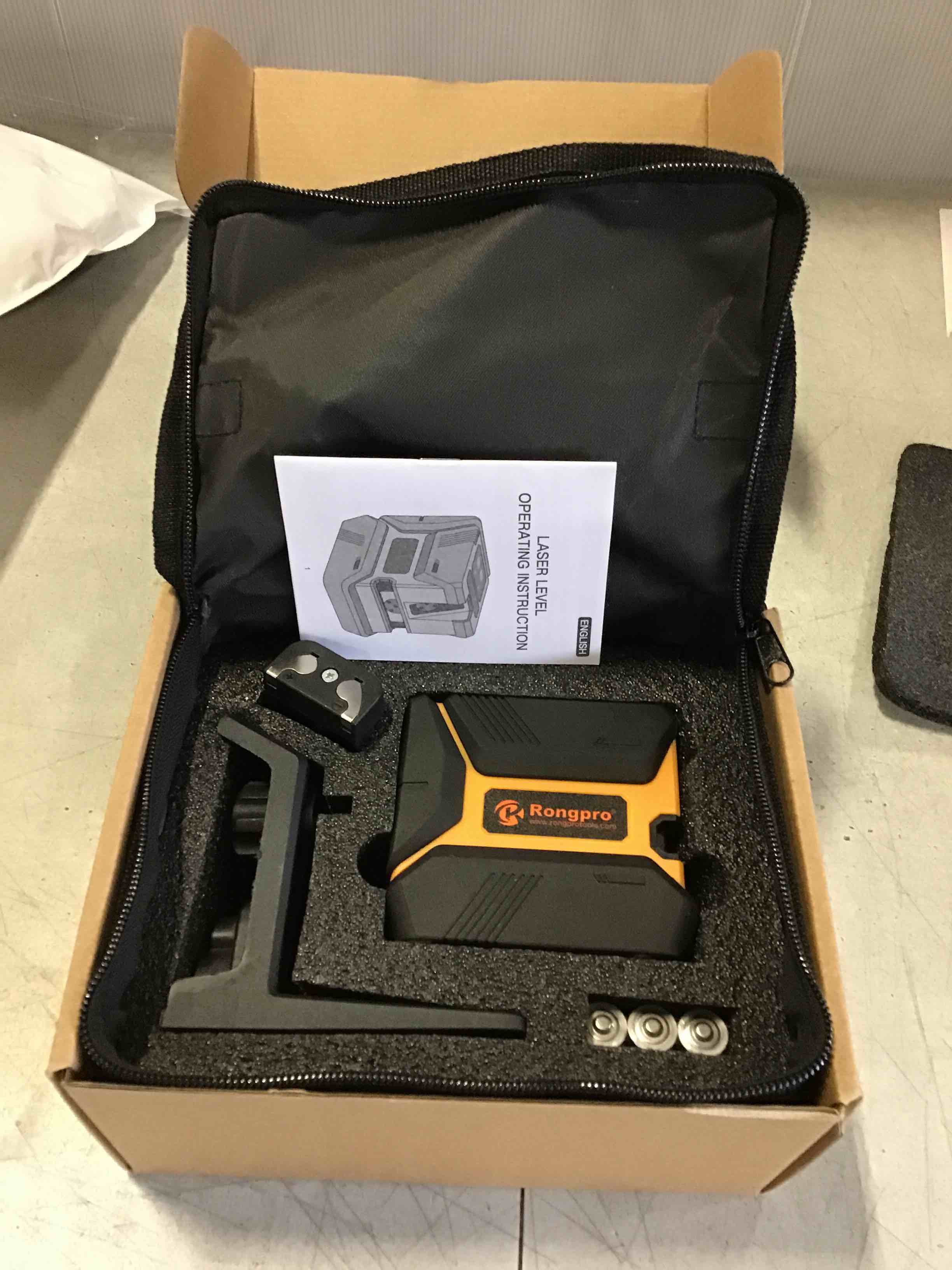https://s3.amazonaws.com/lotting-images-prod/bidfta/PPE2482002_1747138757211.jpeg