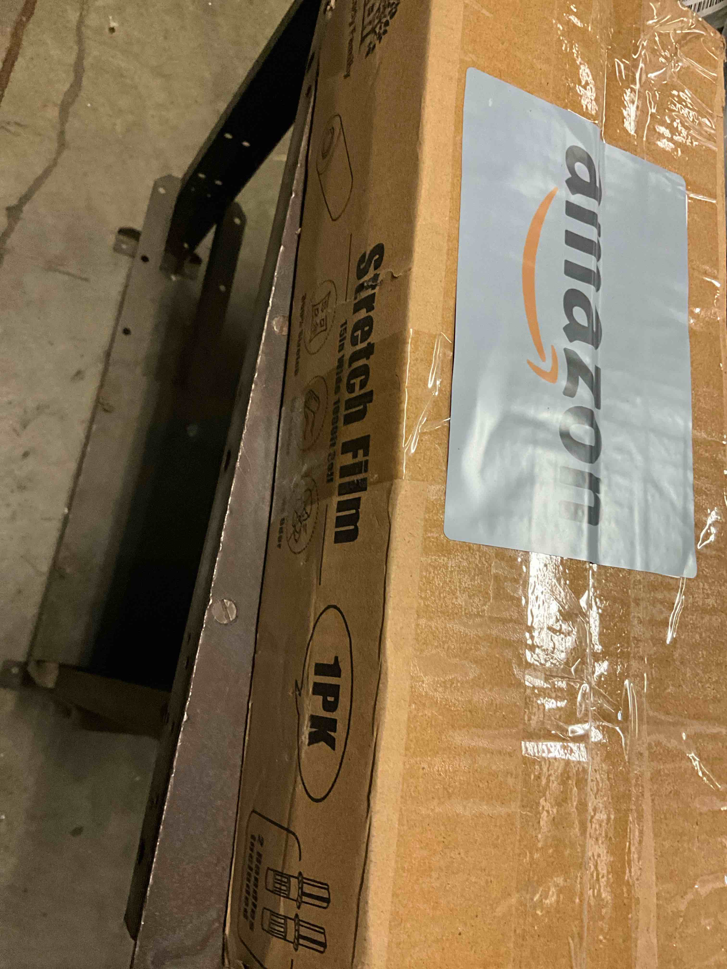 https://s3.amazonaws.com/lotting-images-prod/bidfta/PPE2485127_1749668505863.jpeg